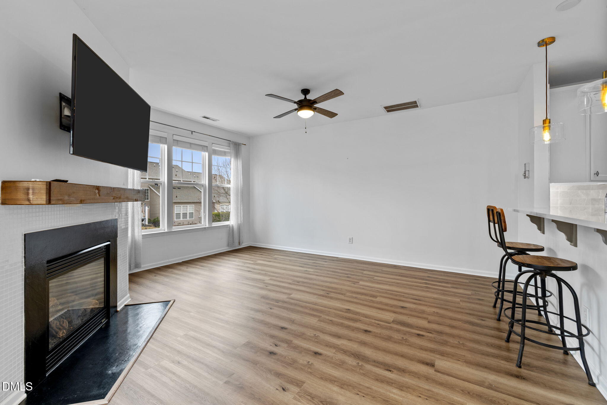 10122 Glen Autumn Road