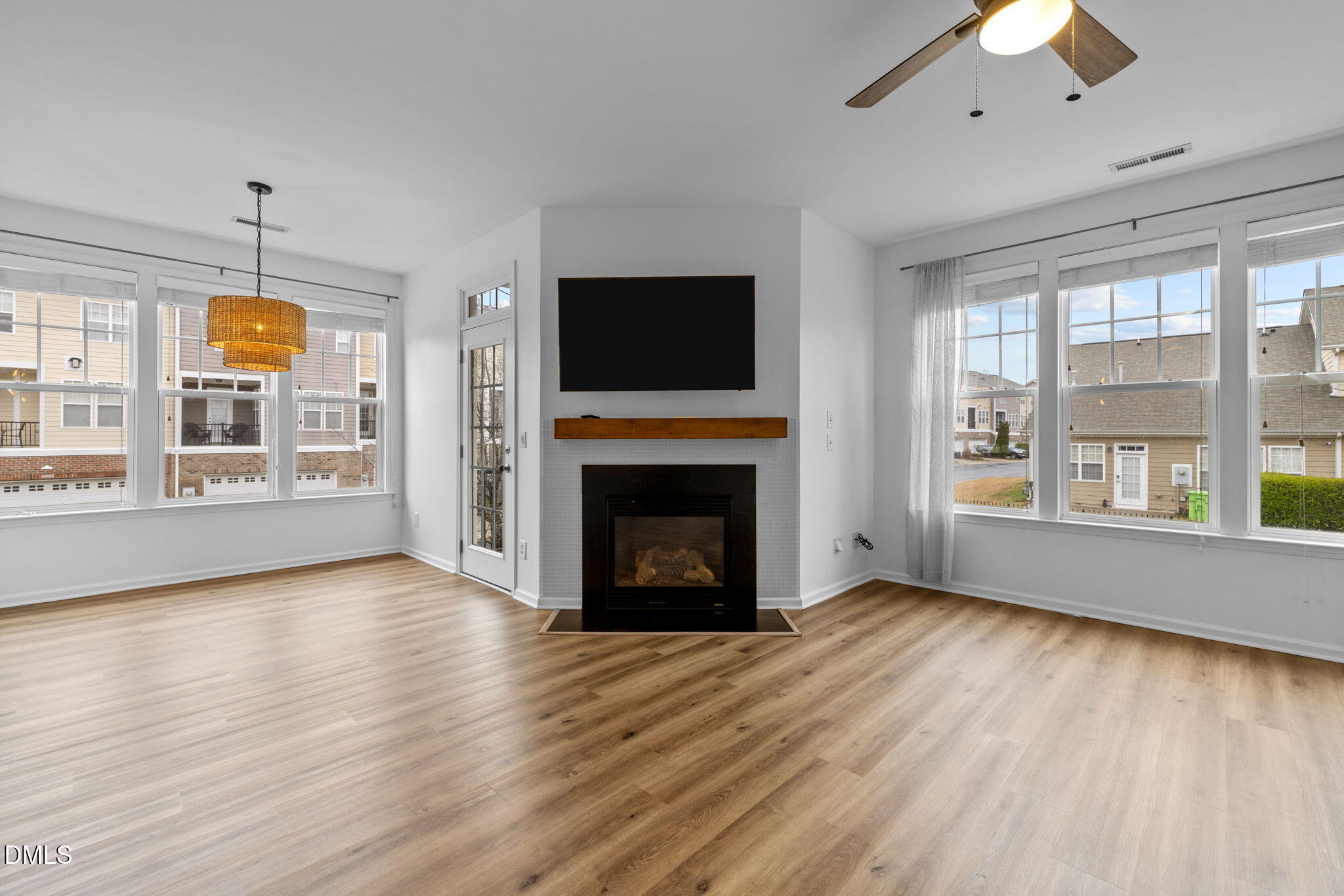 10122 Glen Autumn Road