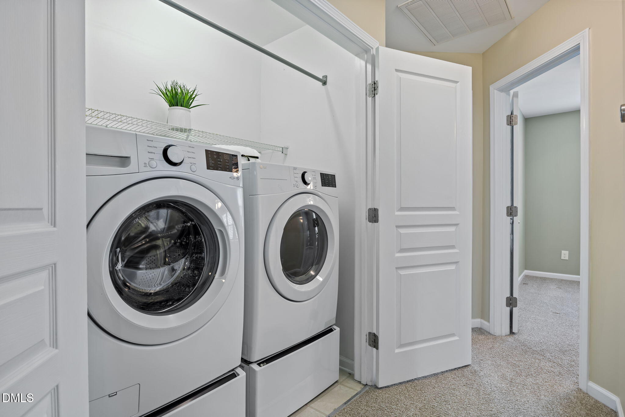 5901 Hourglass Court