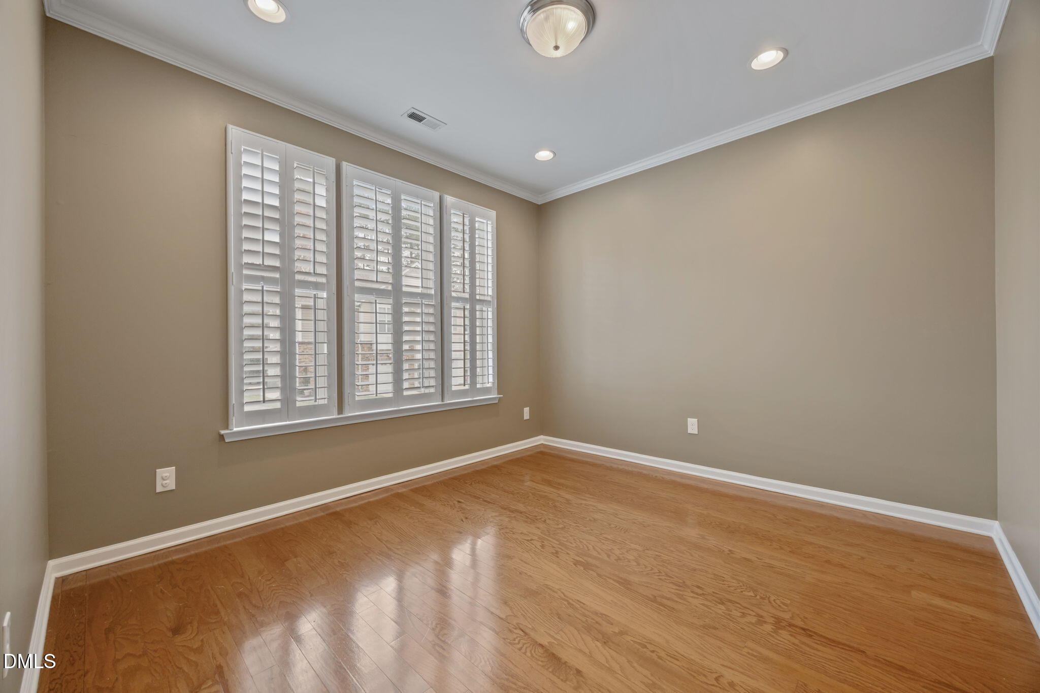 5901 Hourglass Court