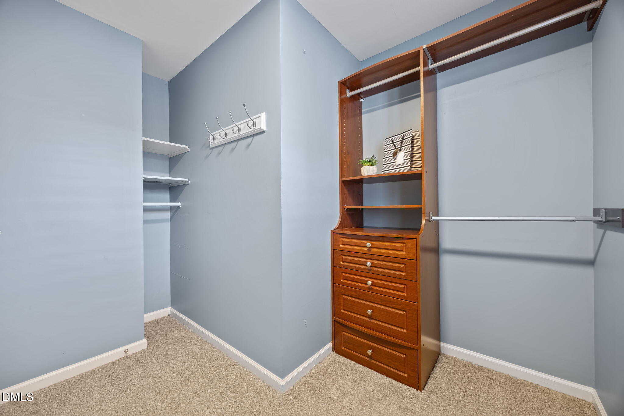 5901 Hourglass Court