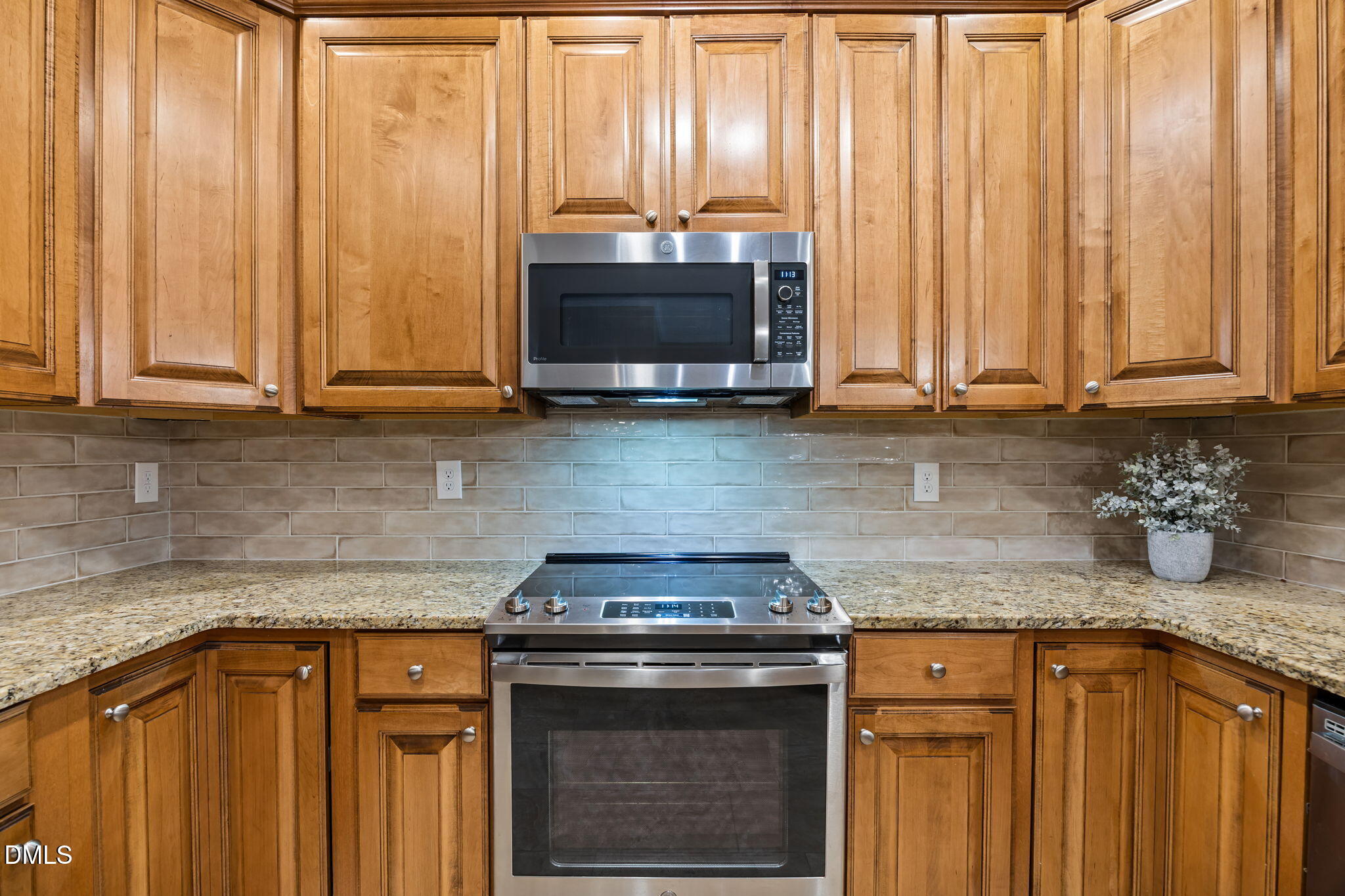 5901 Hourglass Court