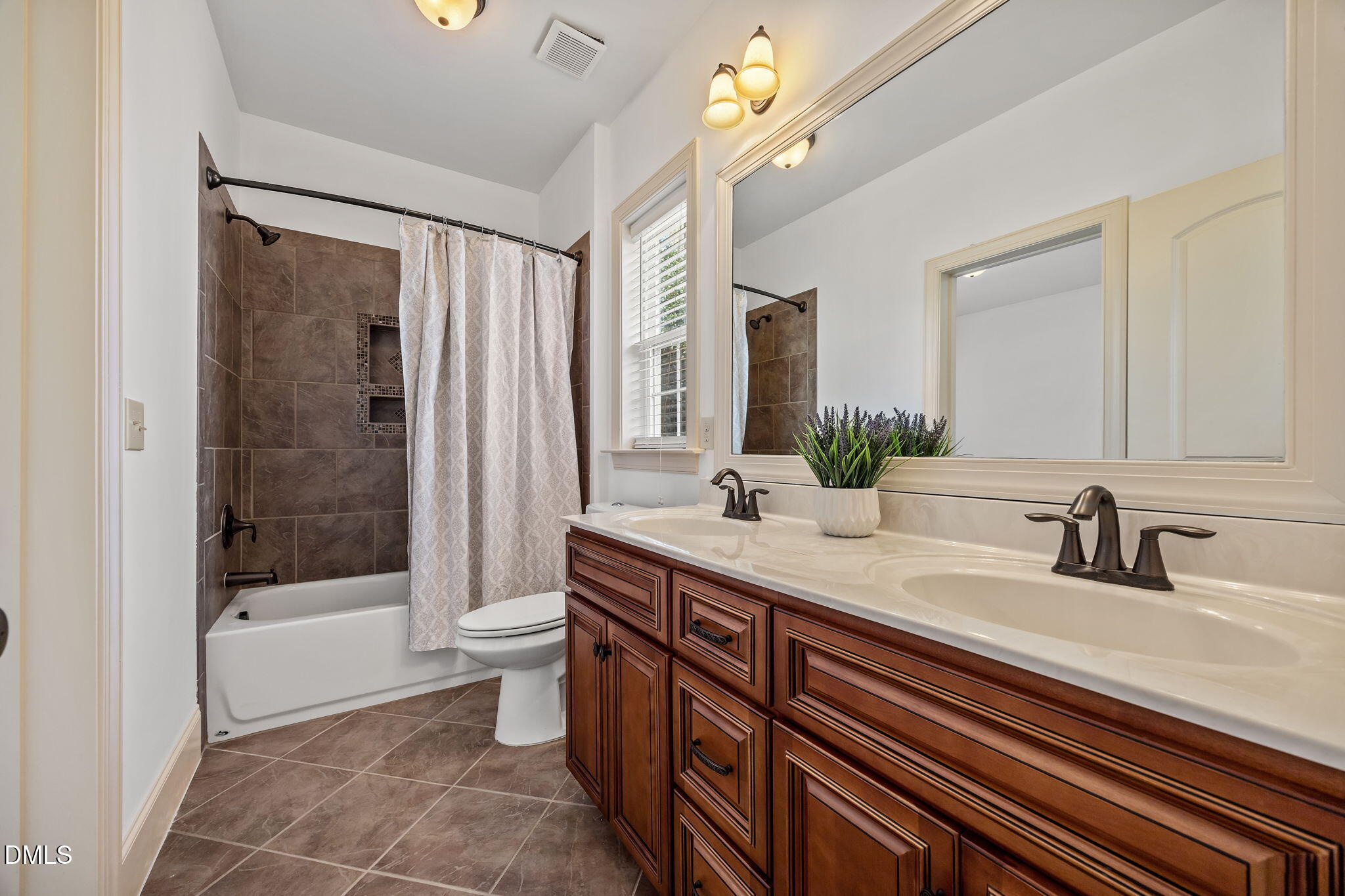 1232 Fanning Drive