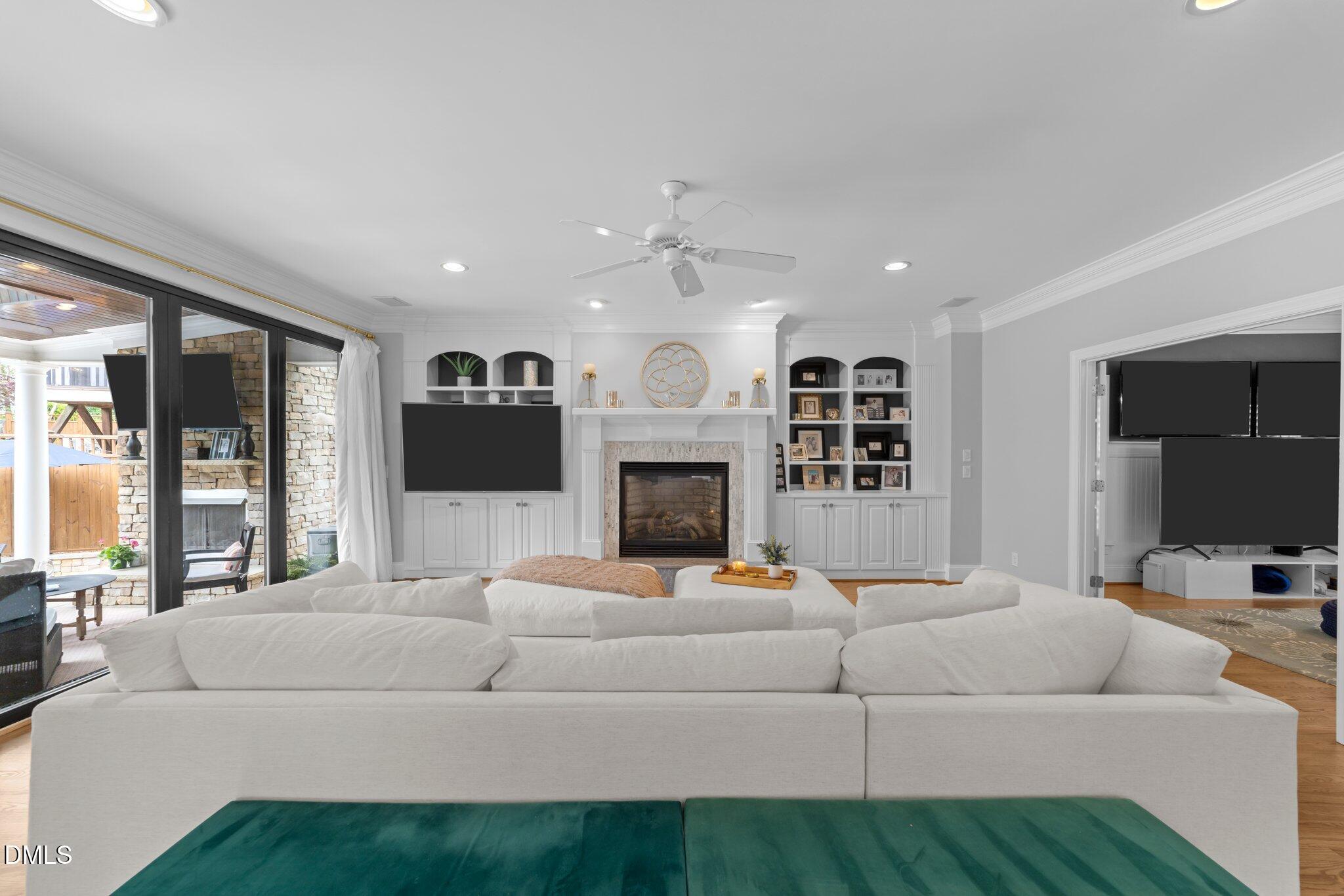 9329 Carlswood Court