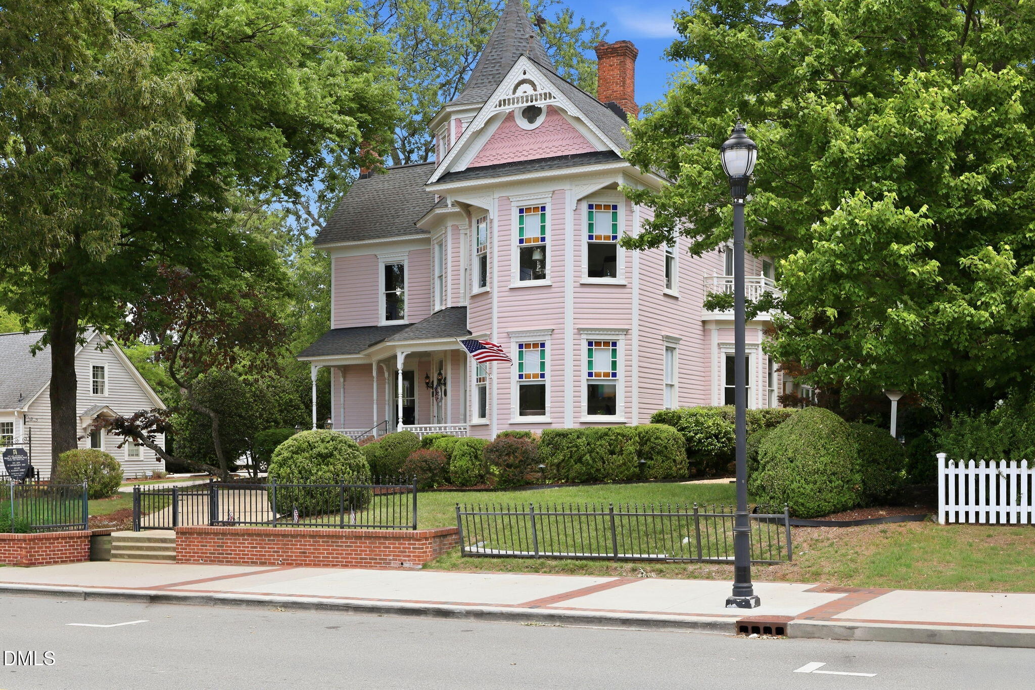 403 Chatham View Road