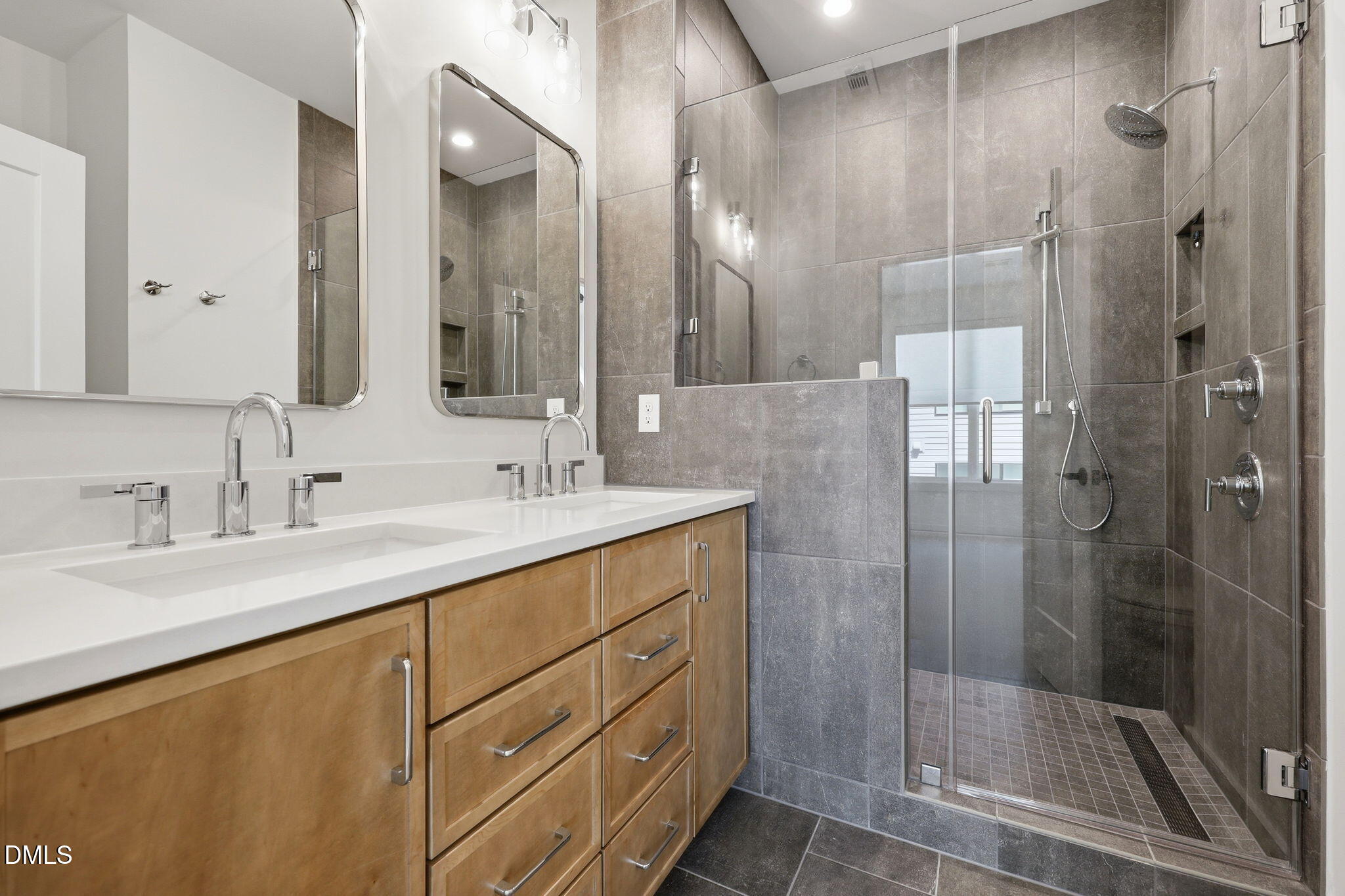 403 Chatham View Road