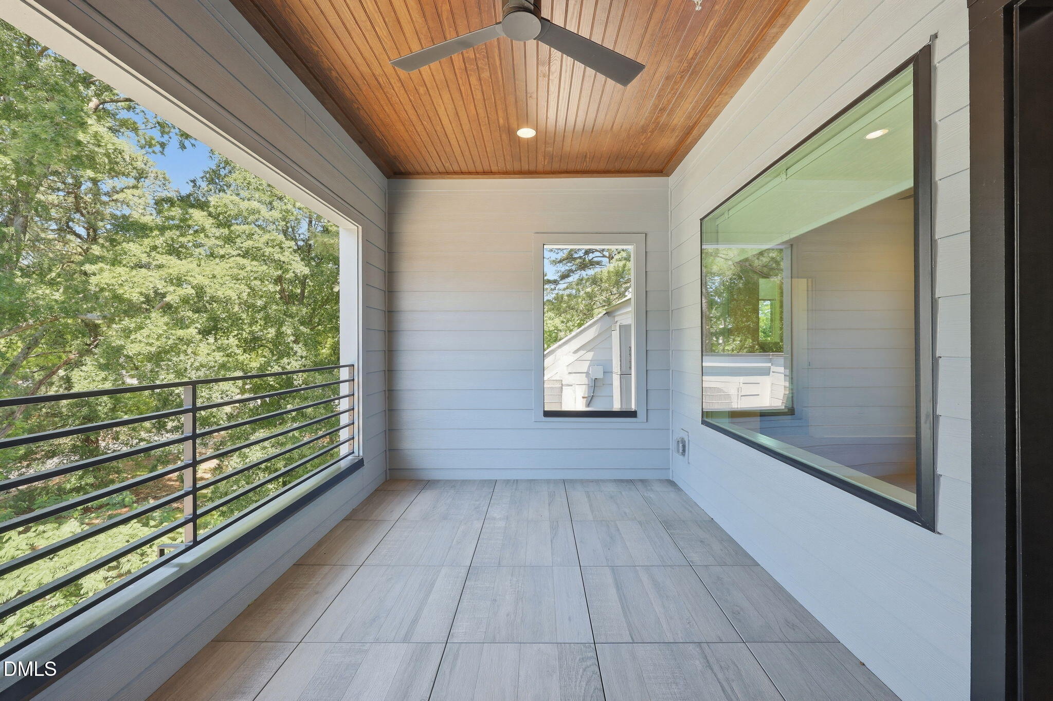 403 Chatham View Road
