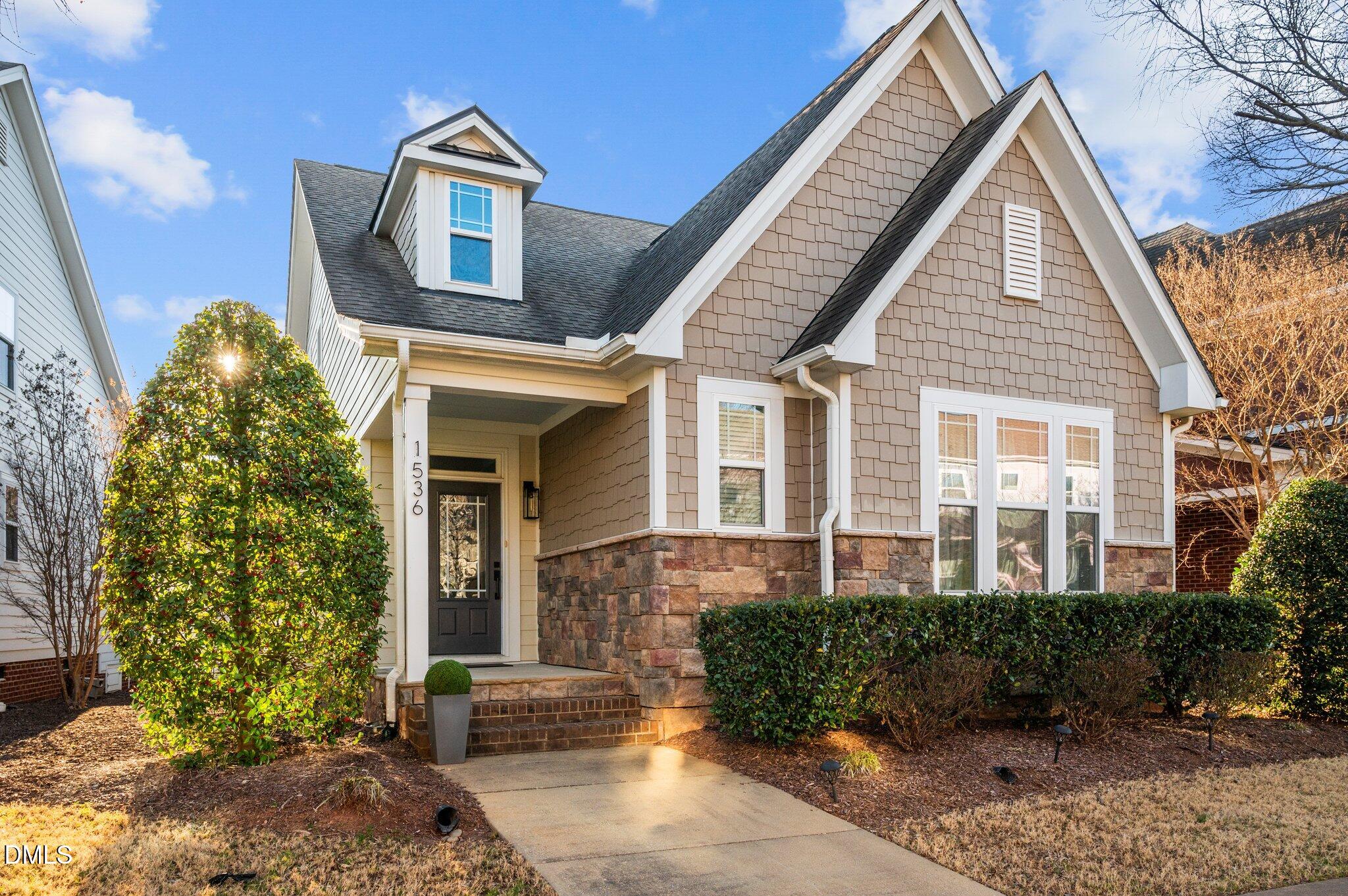 1536 Crafton Way