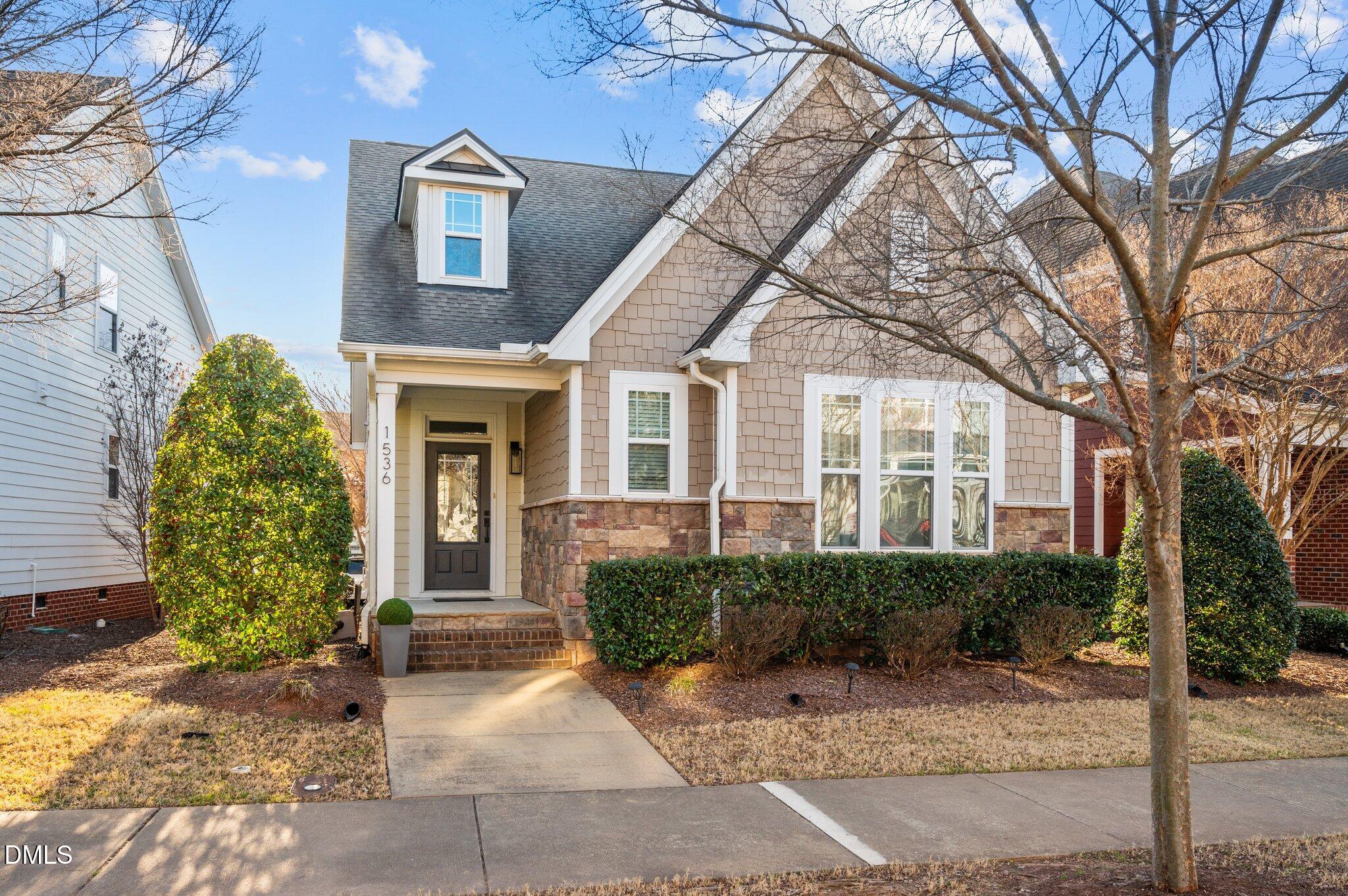 1536 Crafton Way
