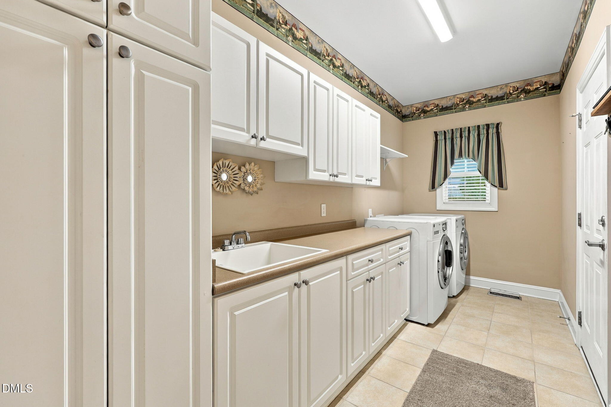 1209 Shining Water Lane