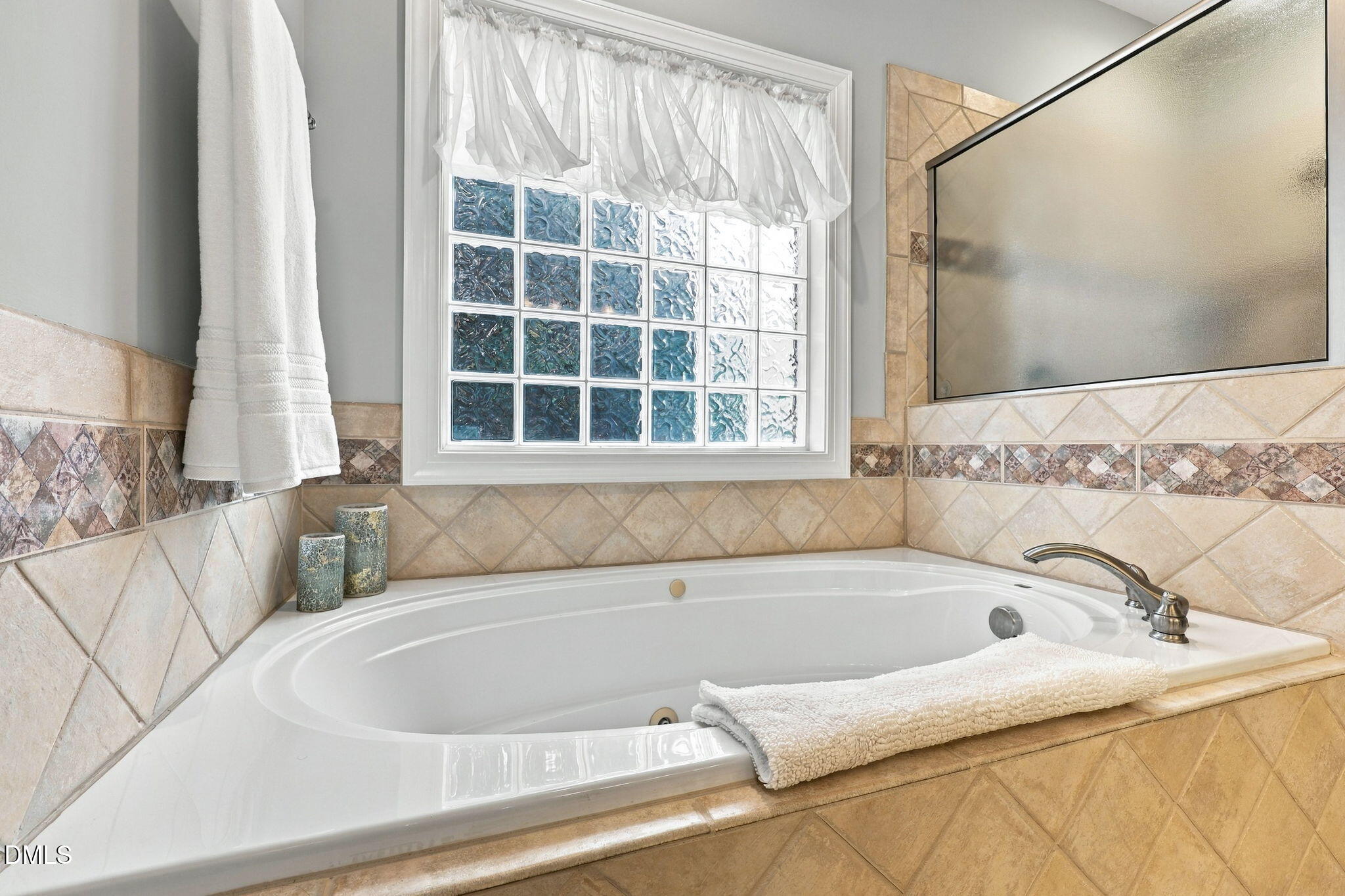 1209 Shining Water Lane