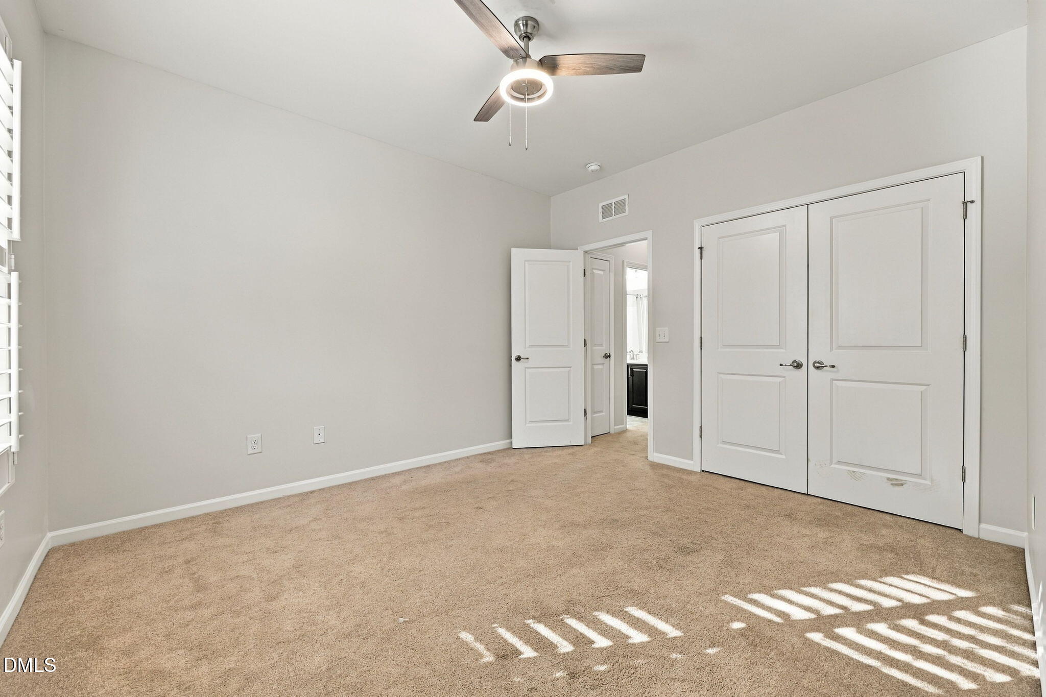 1513 Fullerton Place