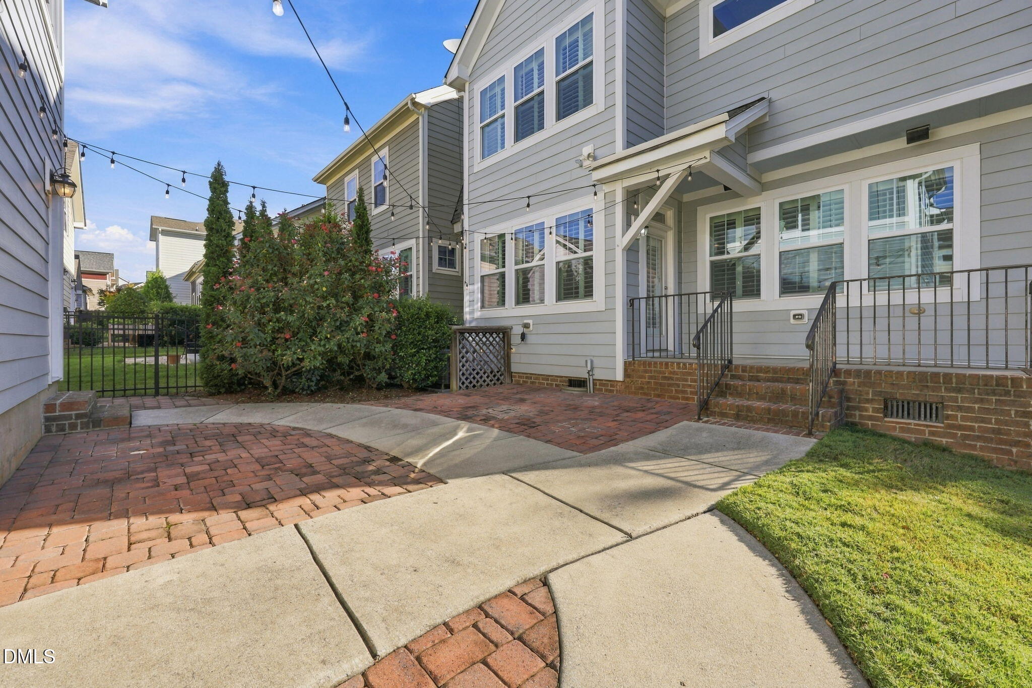1513 Fullerton Place