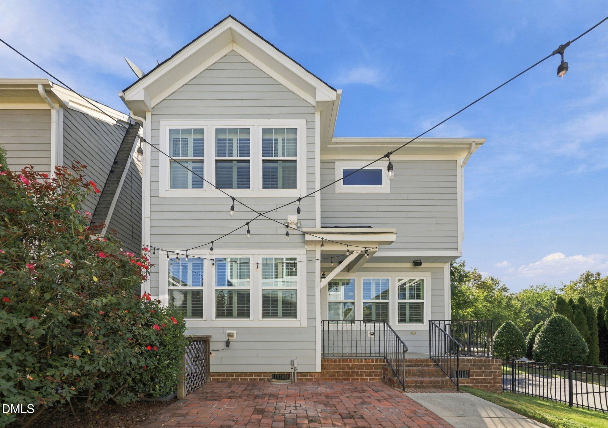 1513 Fullerton Place