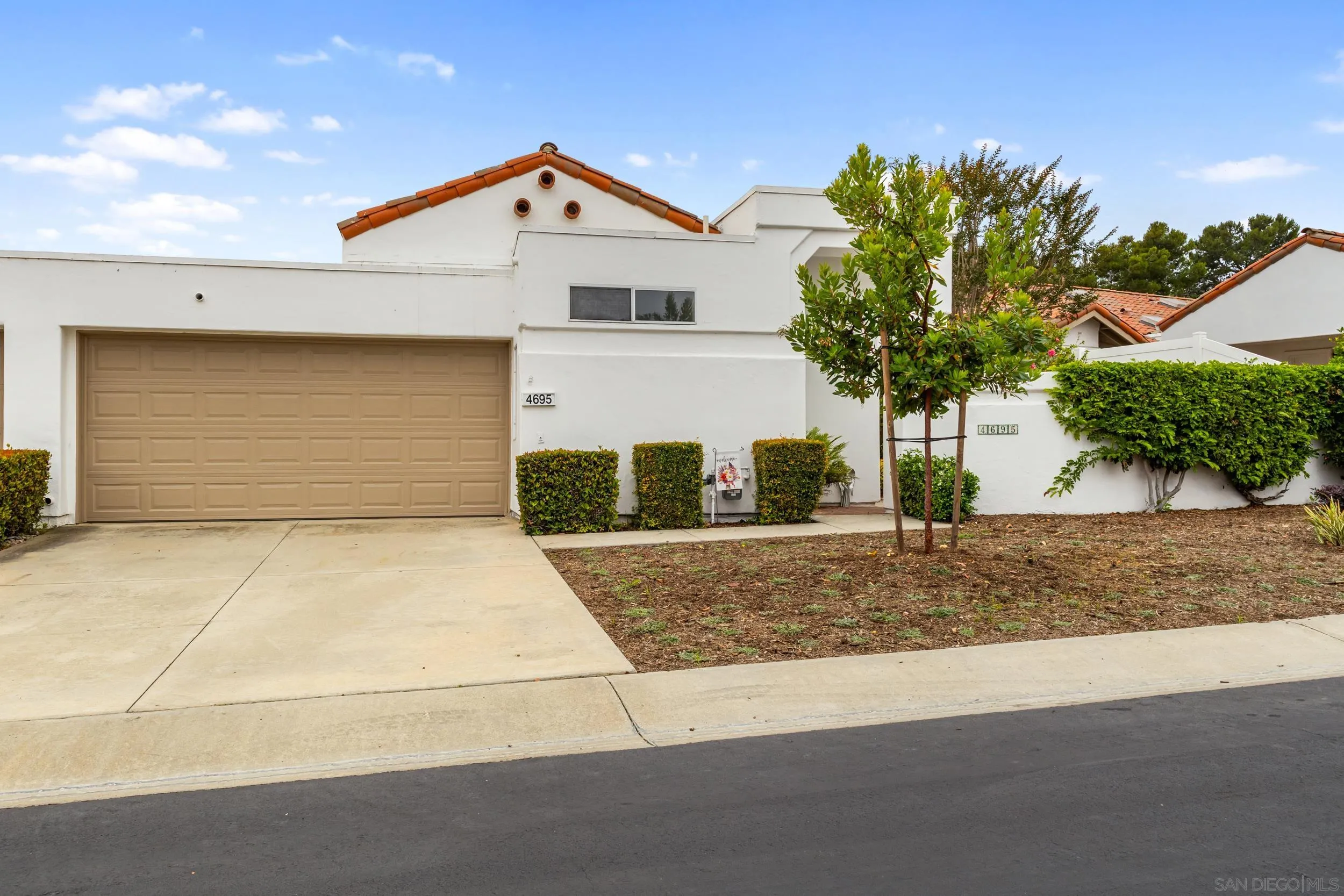 4695 Adra Way