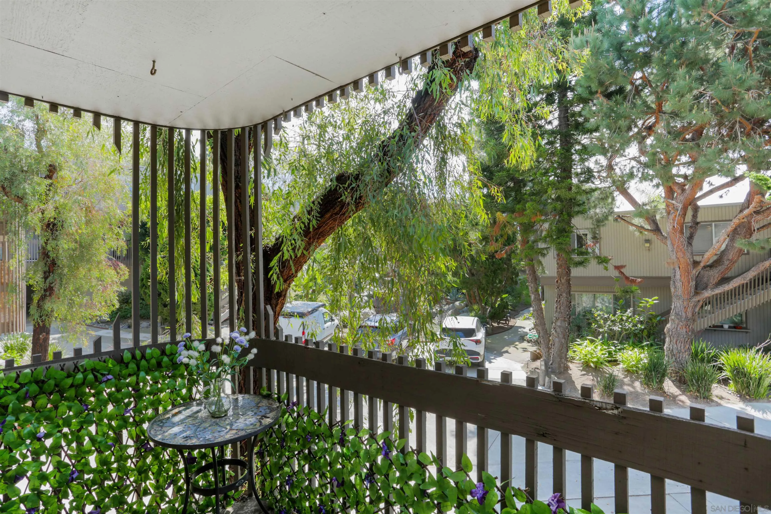 155 Rosebay Unit 37