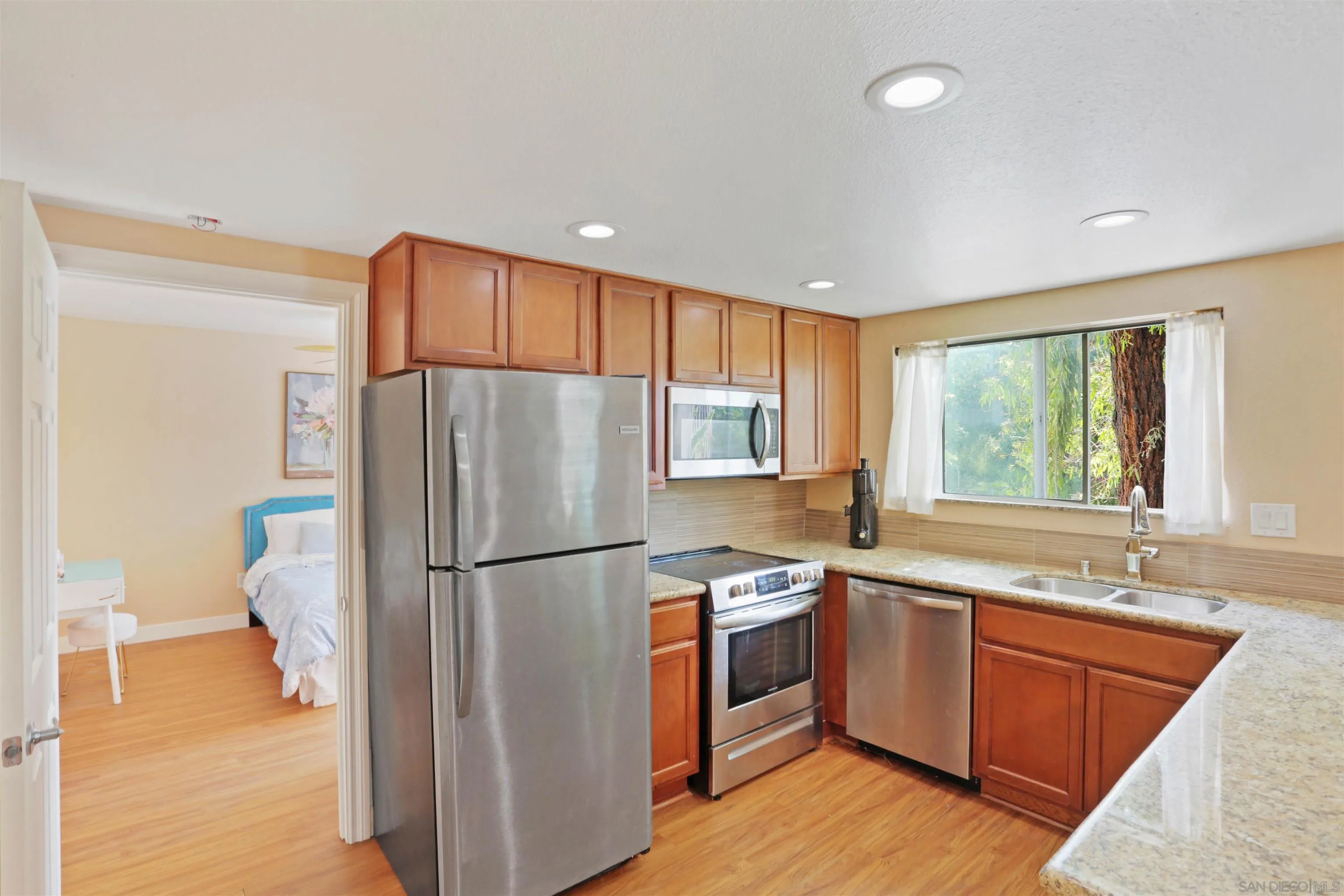 155 Rosebay Unit 37