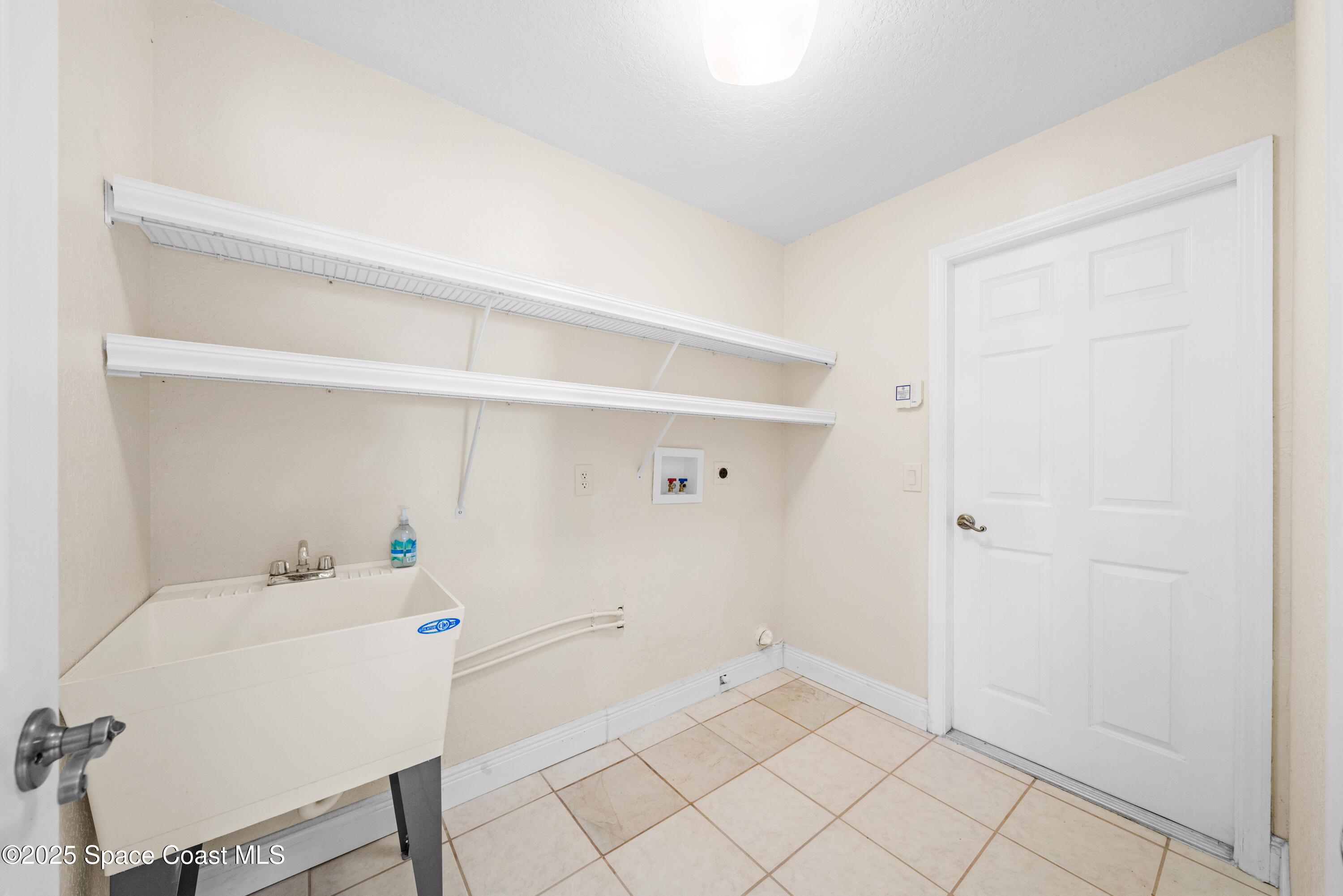 4040 Estancia Way