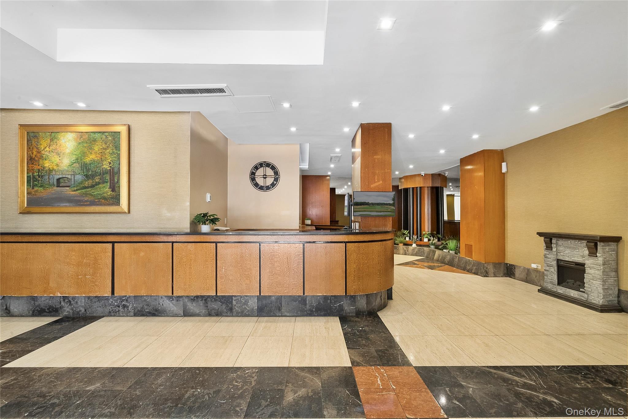 11817 Union Turnpike Unit: 21K