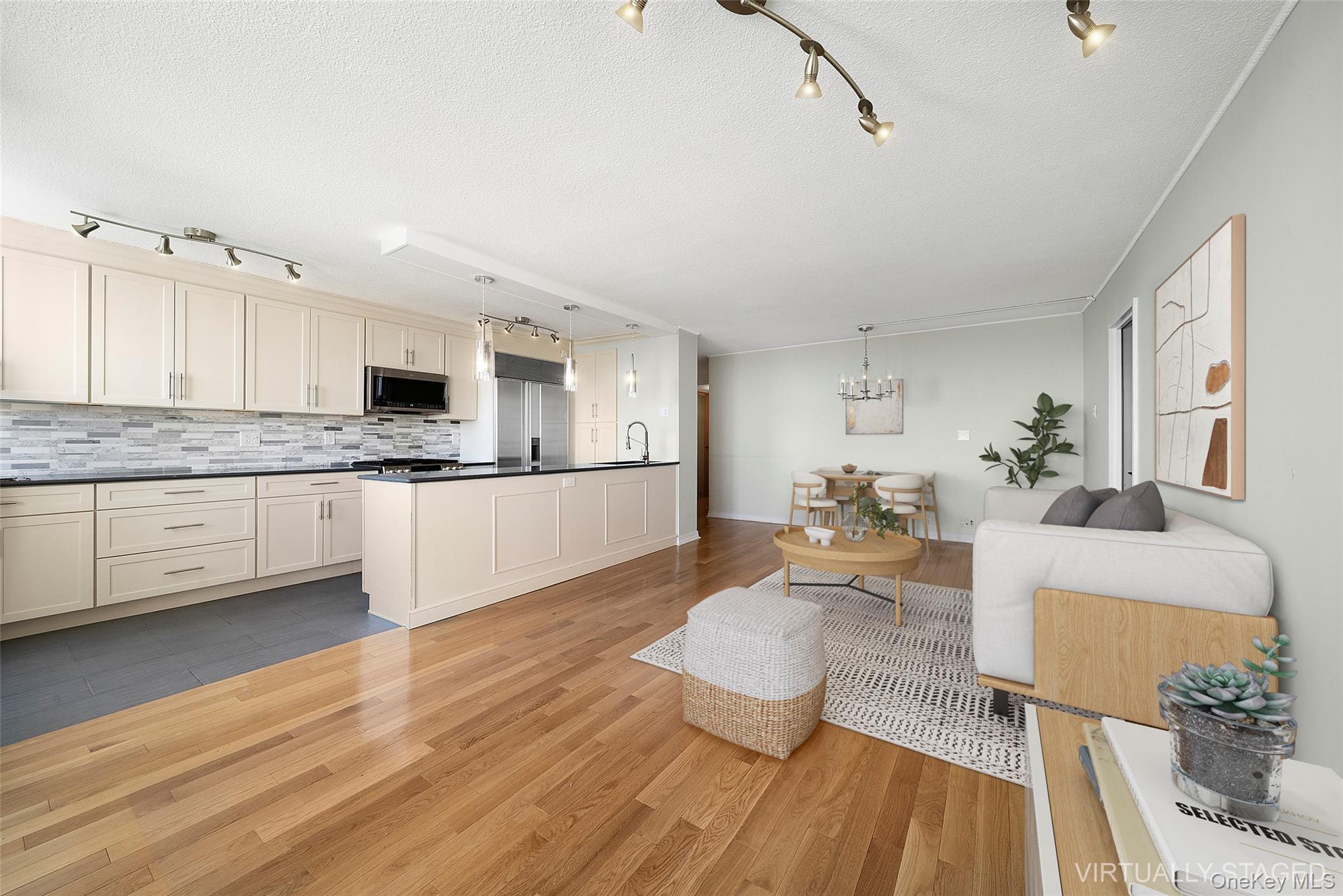 11817 Union Turnpike Unit: 21K