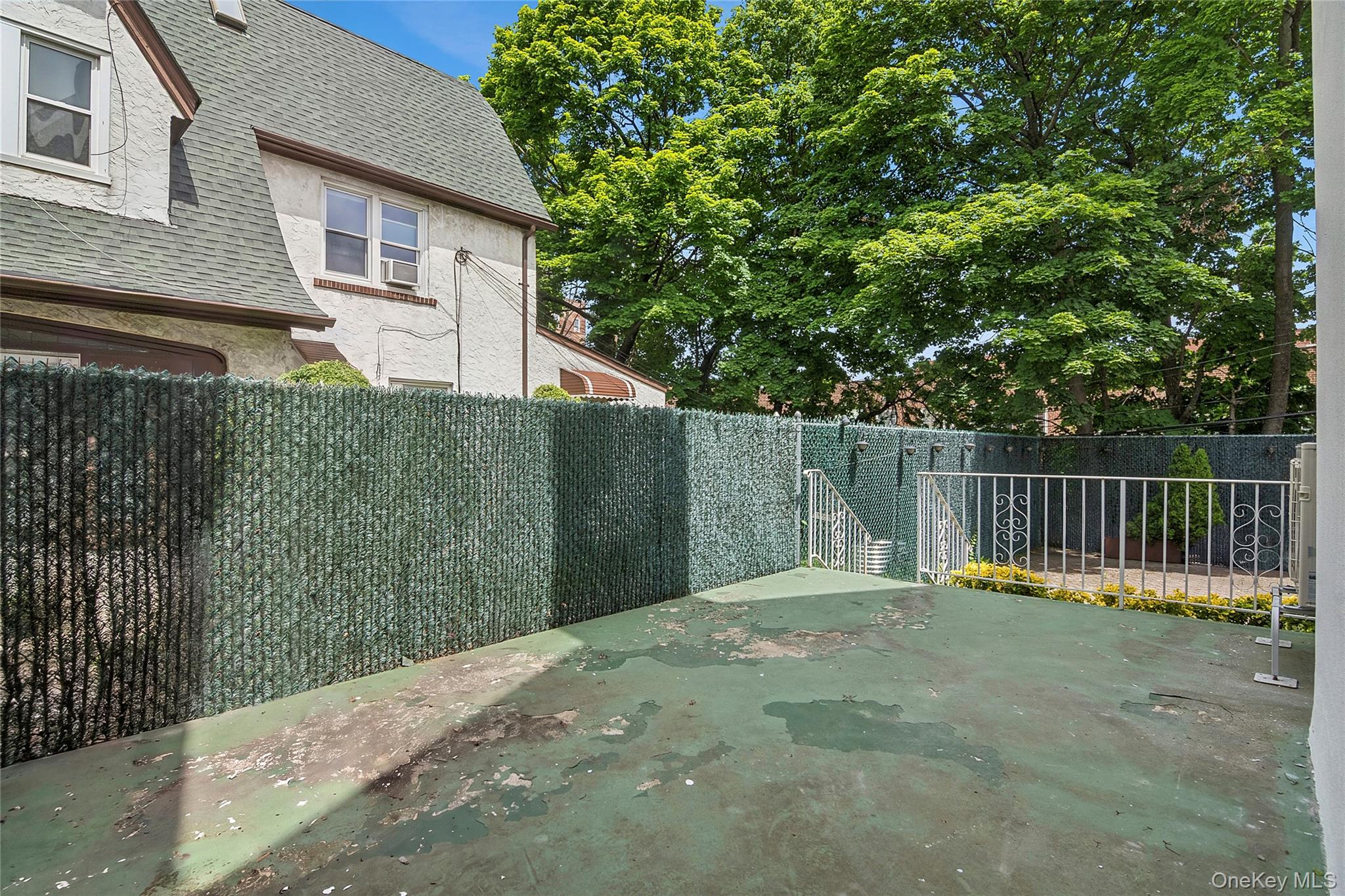 7715 Kew Forest Lane