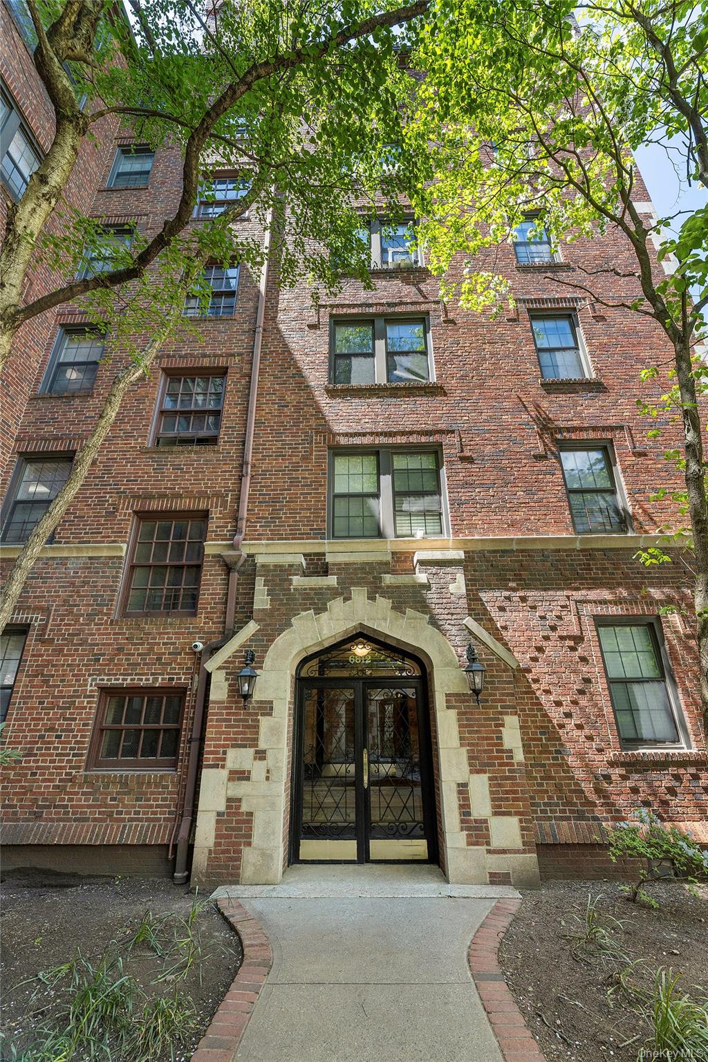 6812 Burns Street Unit: A3