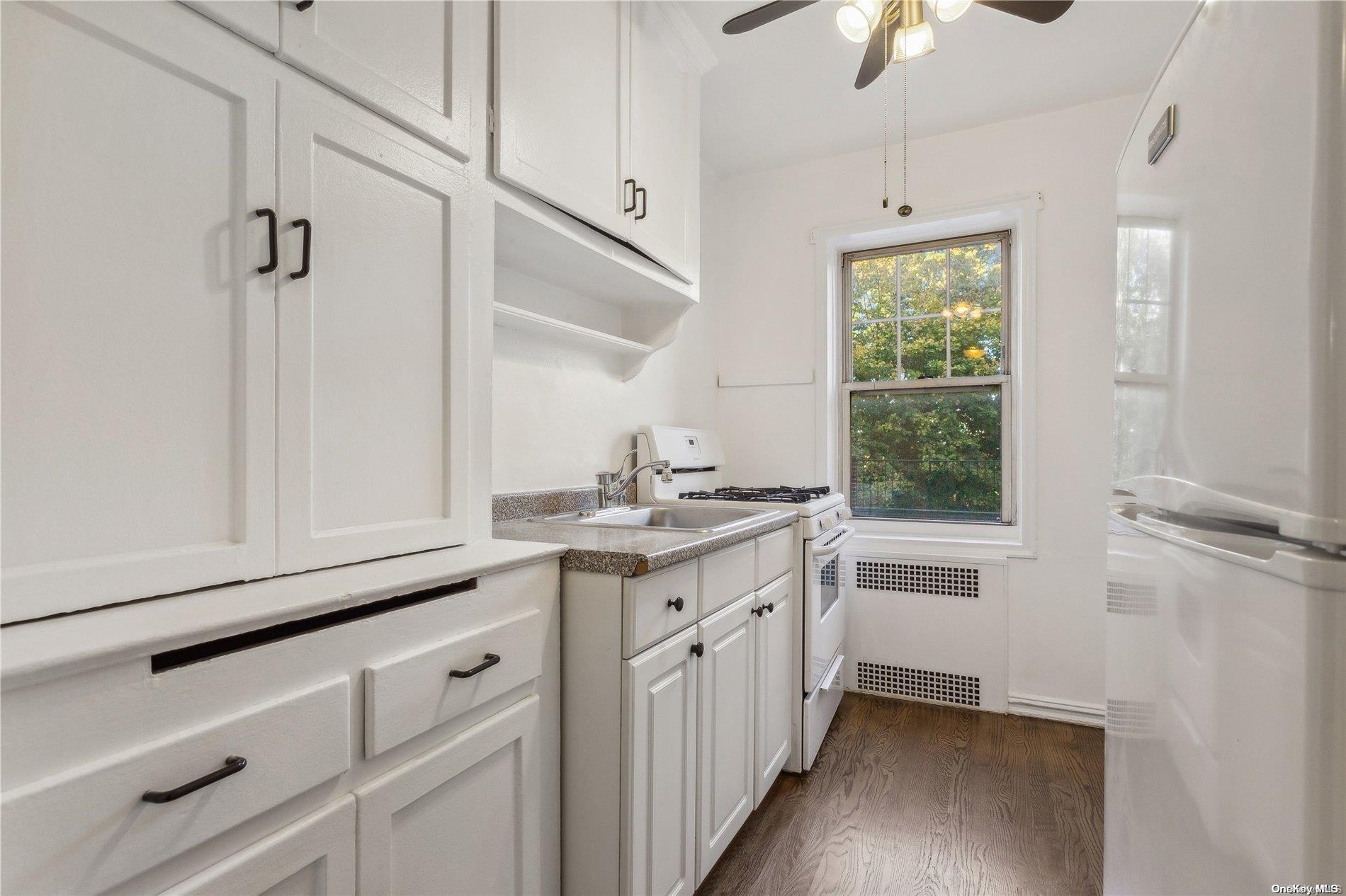 76-35 113th Street Unit: 1K