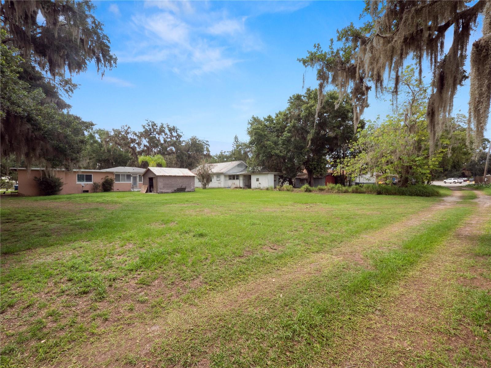 116 S LANIER AVE