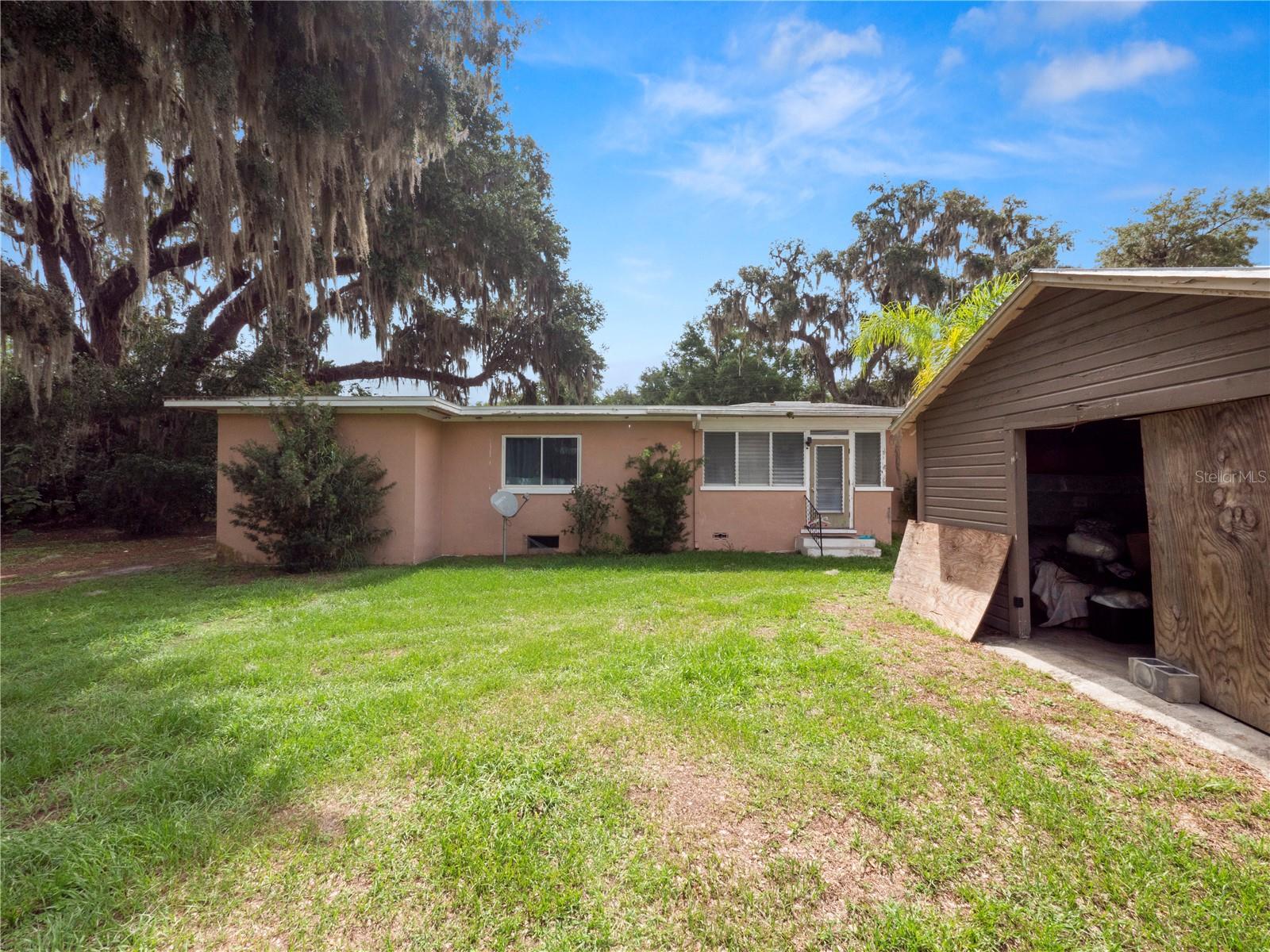 116 S LANIER AVE