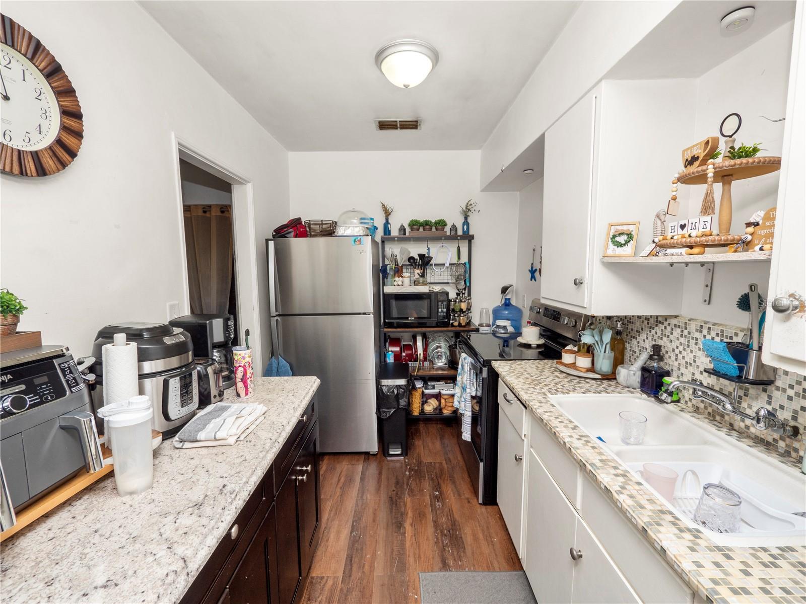 116 S LANIER AVE