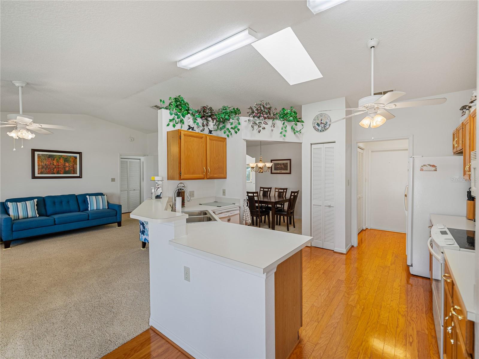 6194 SANDERLING DR