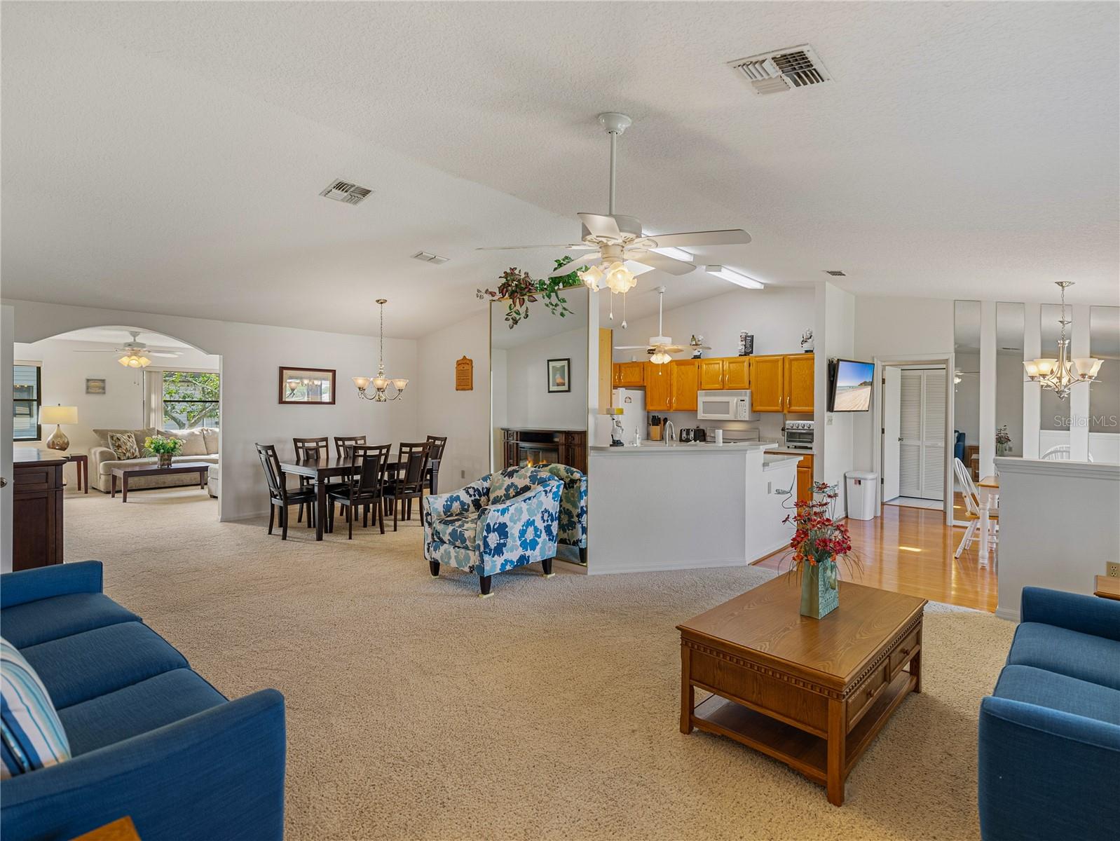 6194 SANDERLING DR
