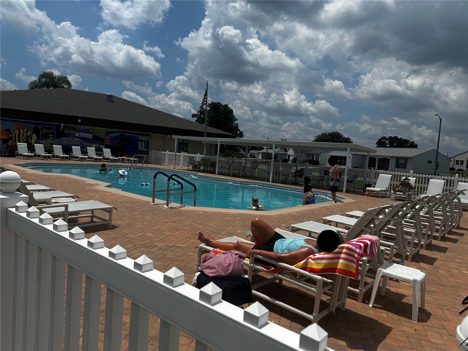 6194 SANDERLING DR