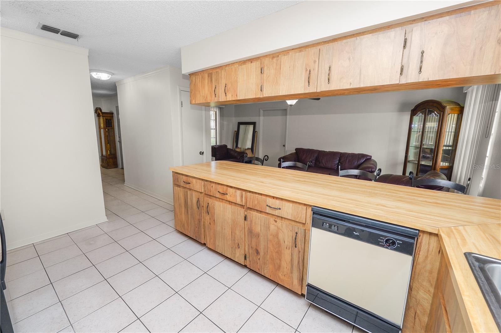 1917 LORI LN W