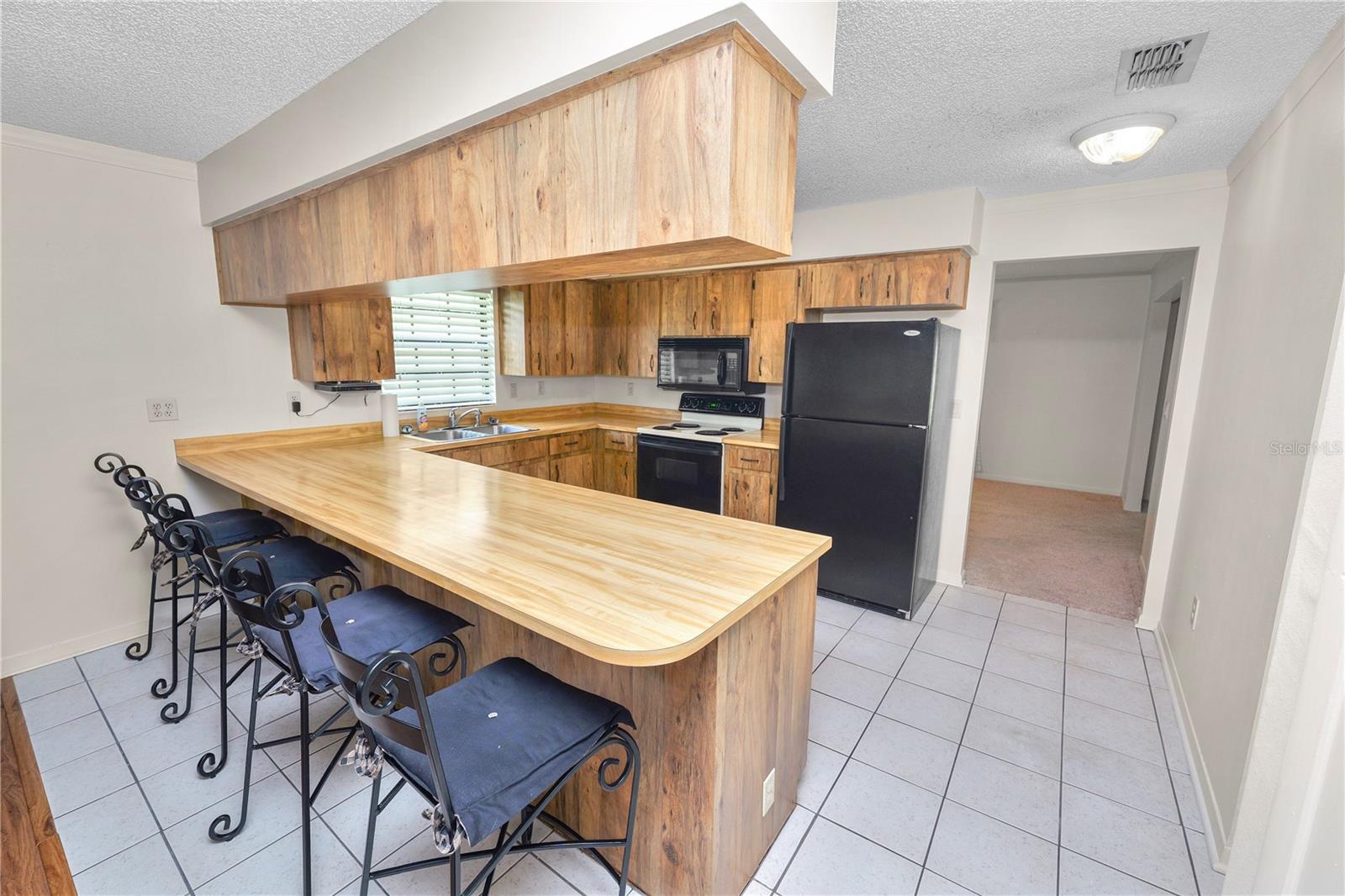 1917 LORI LN W