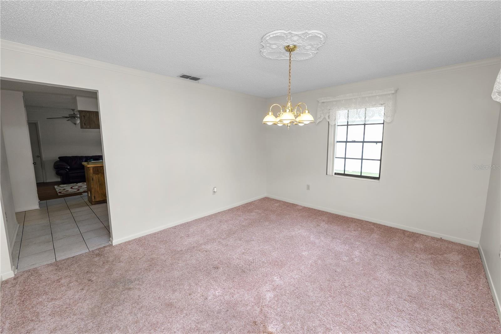 1917 LORI LN W