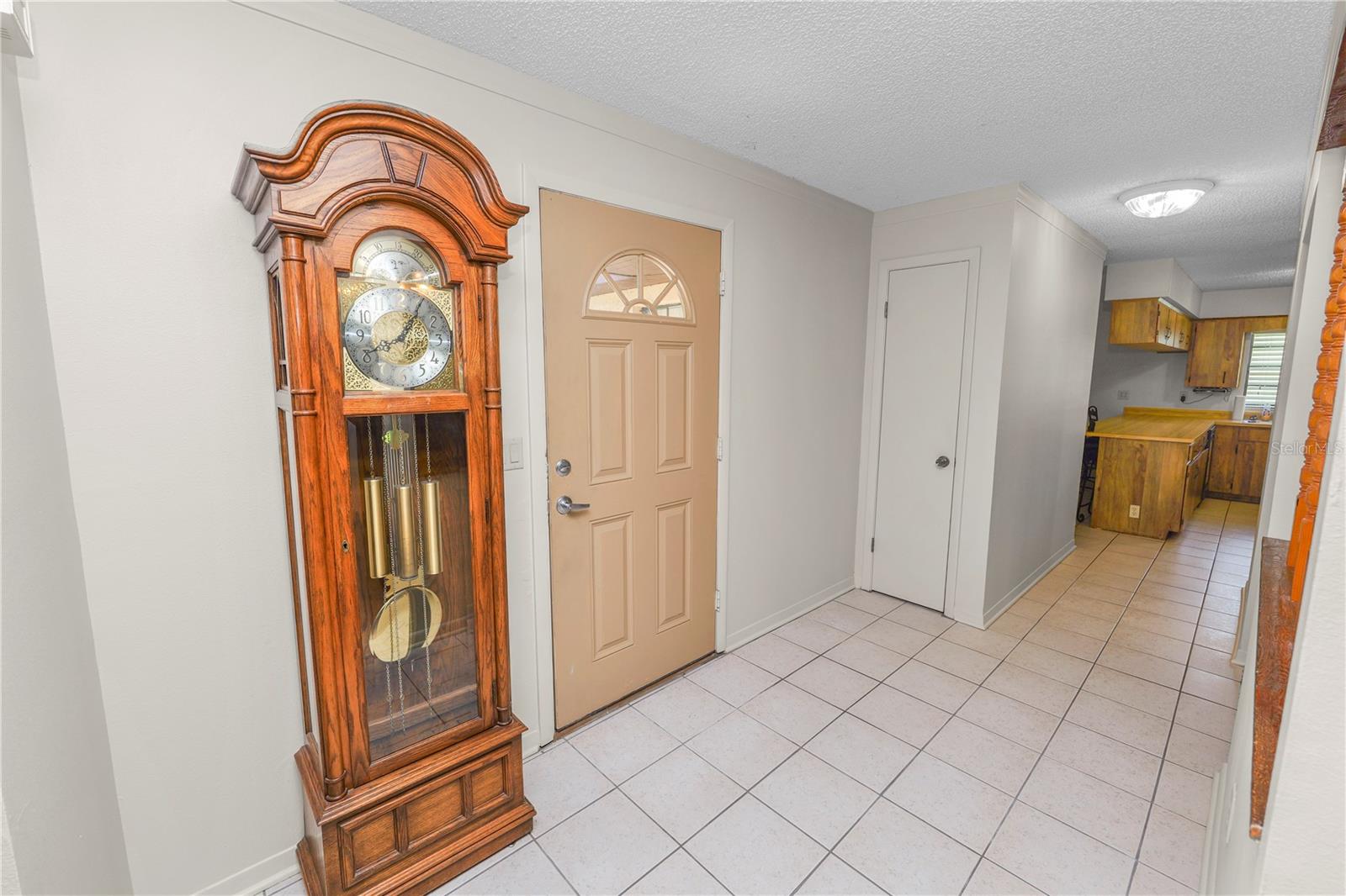 1917 LORI LN W