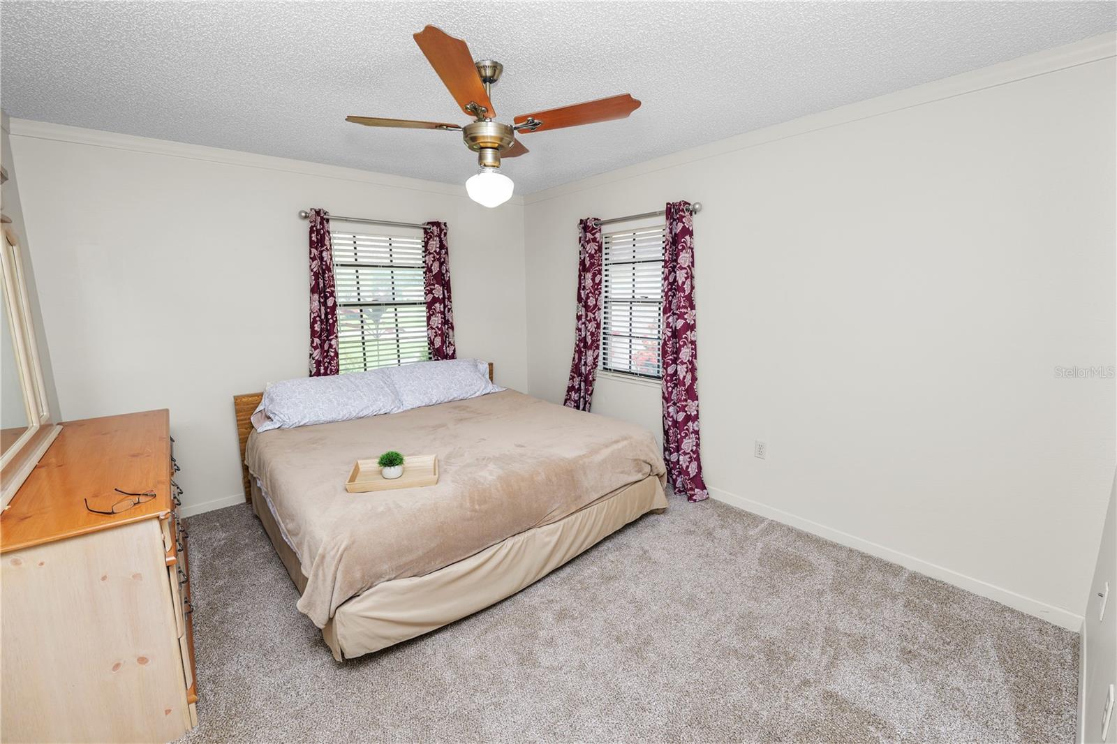 1917 LORI LN W