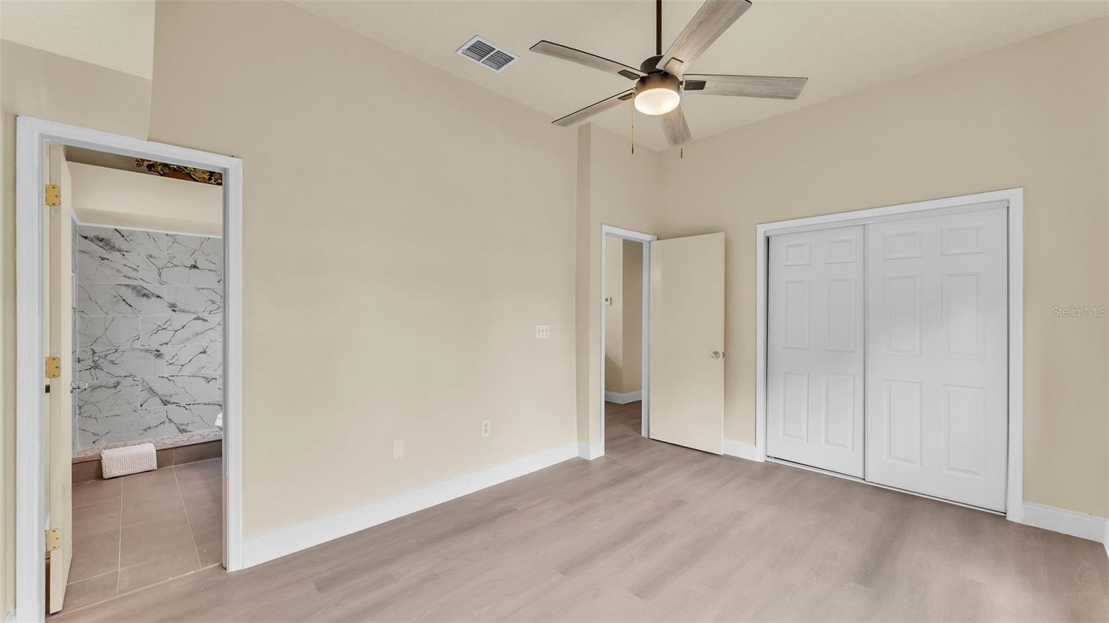 1100 LOWRY AVE #69