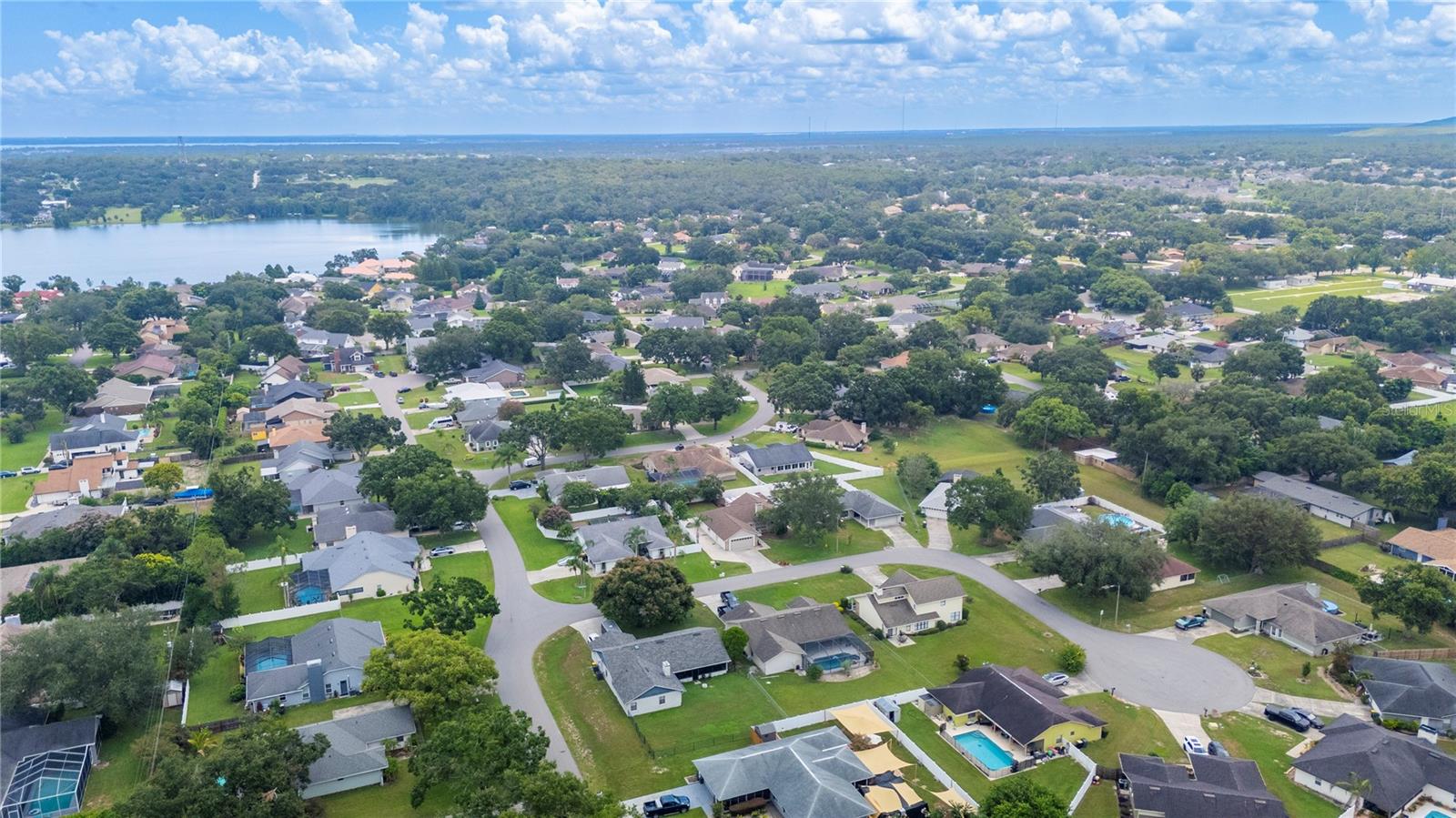 1054 COLONY PARK DR