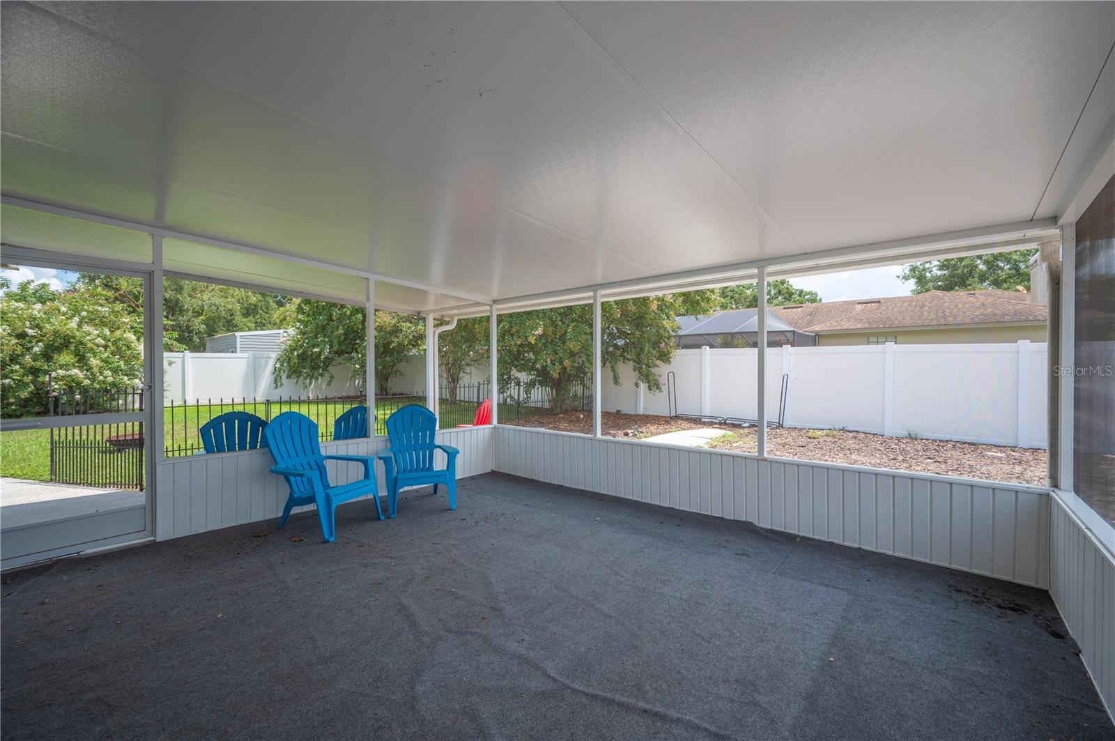 1054 COLONY PARK DR
