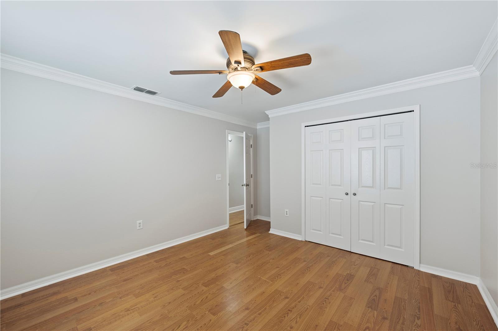 1054 COLONY PARK DR