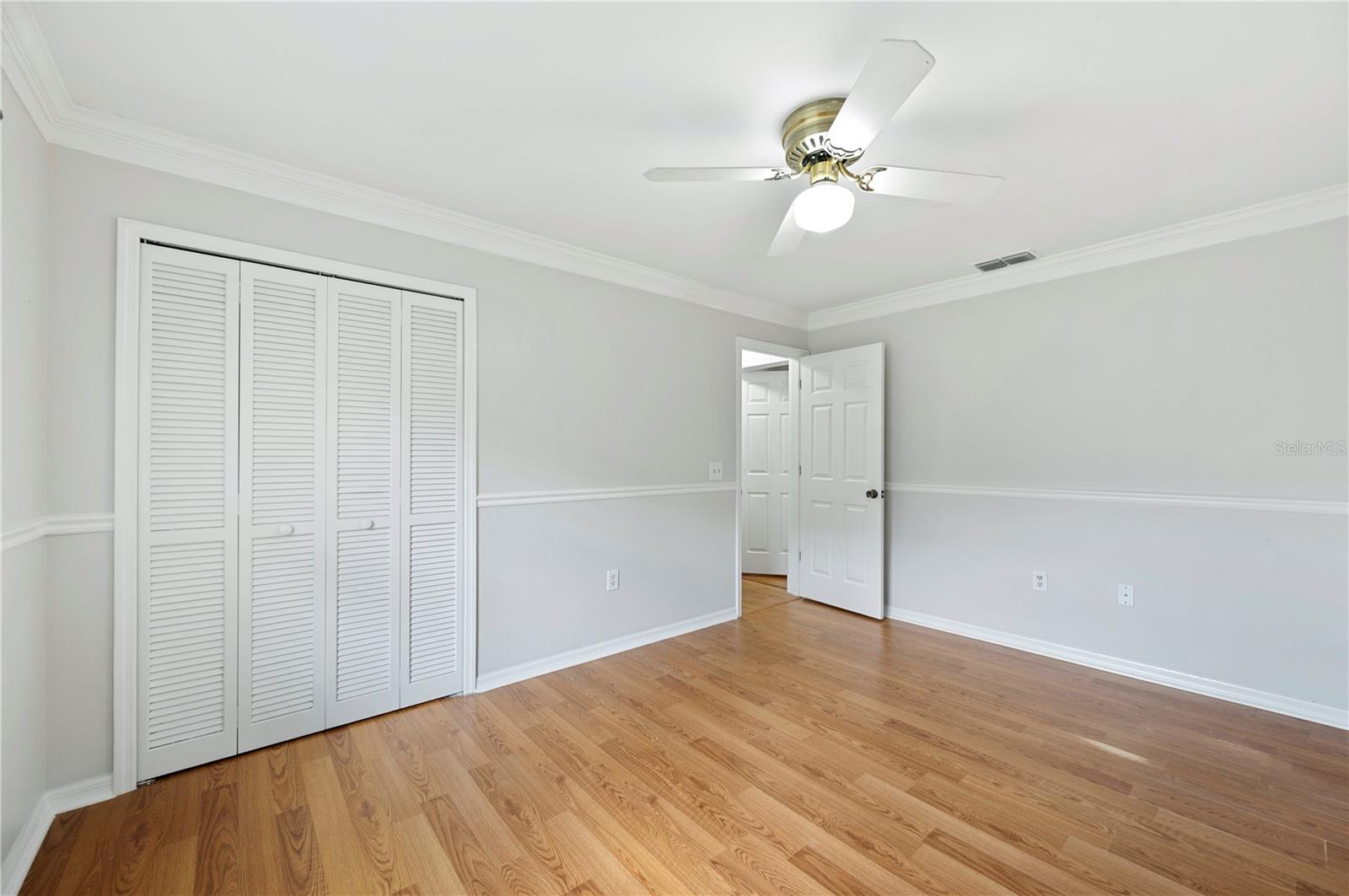 1054 COLONY PARK DR