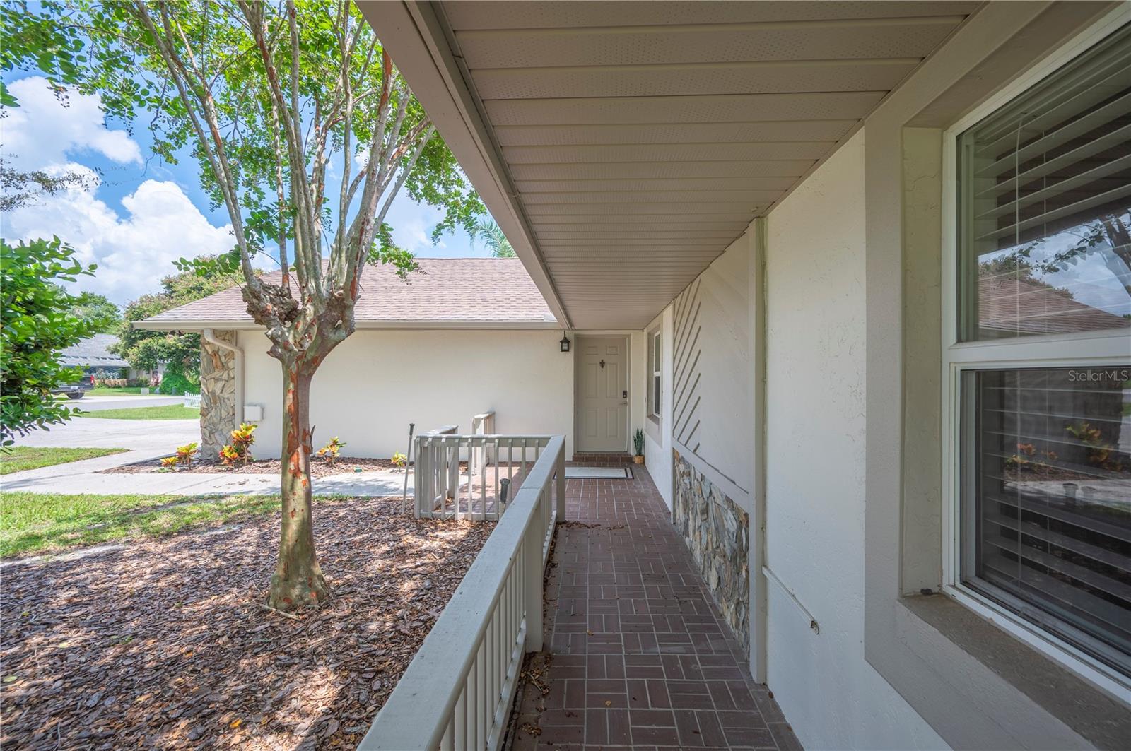 1054 COLONY PARK DR