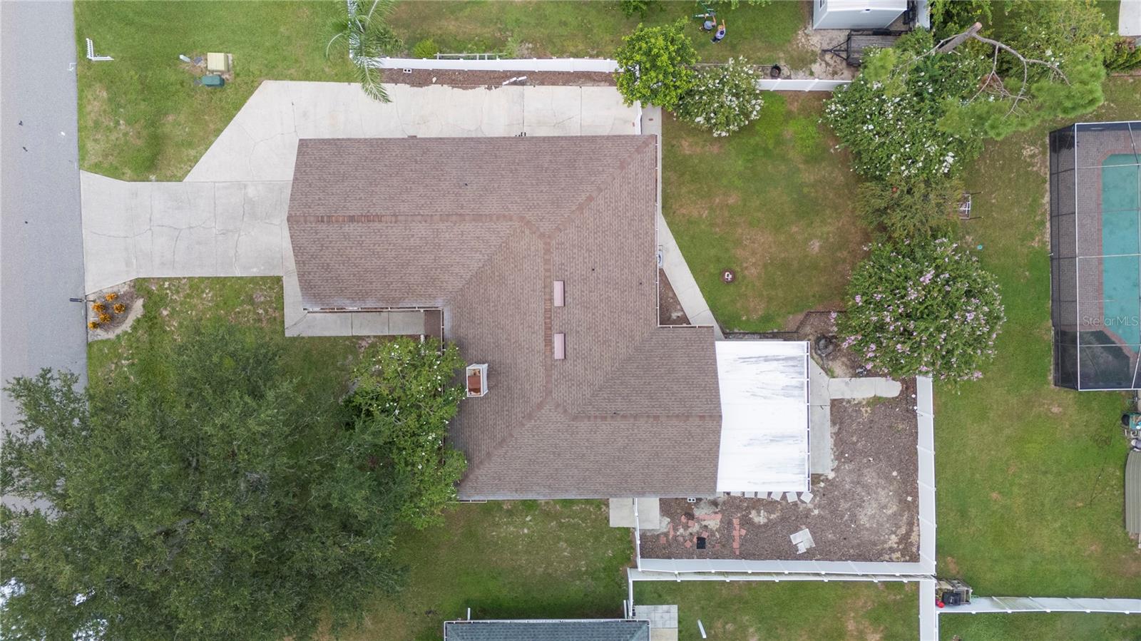 1054 COLONY PARK DR
