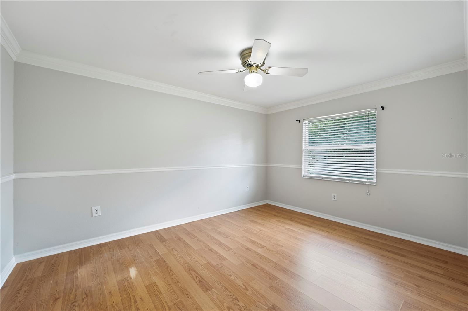 1054 COLONY PARK DR