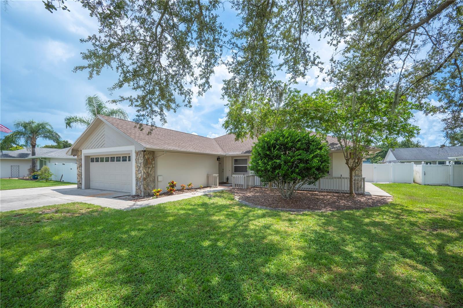 1054 COLONY PARK DR