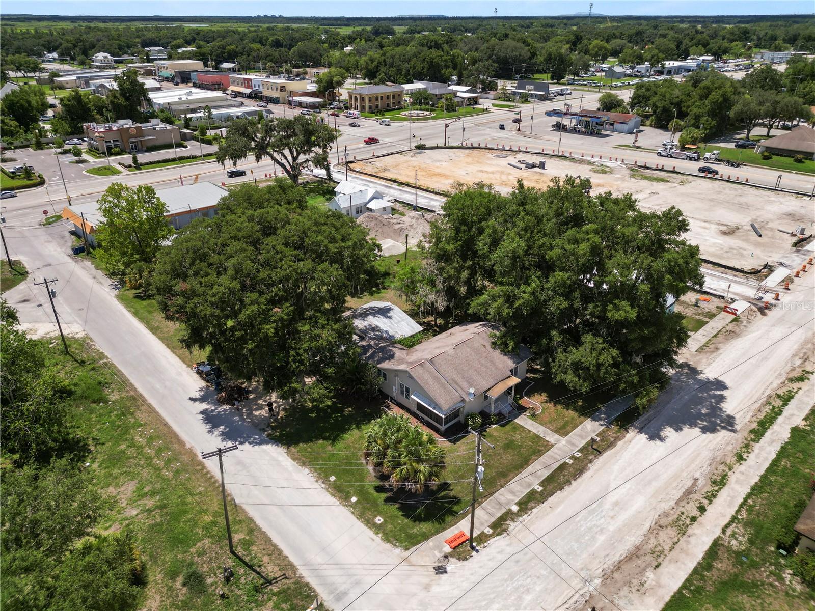 26 S LANIER AVE