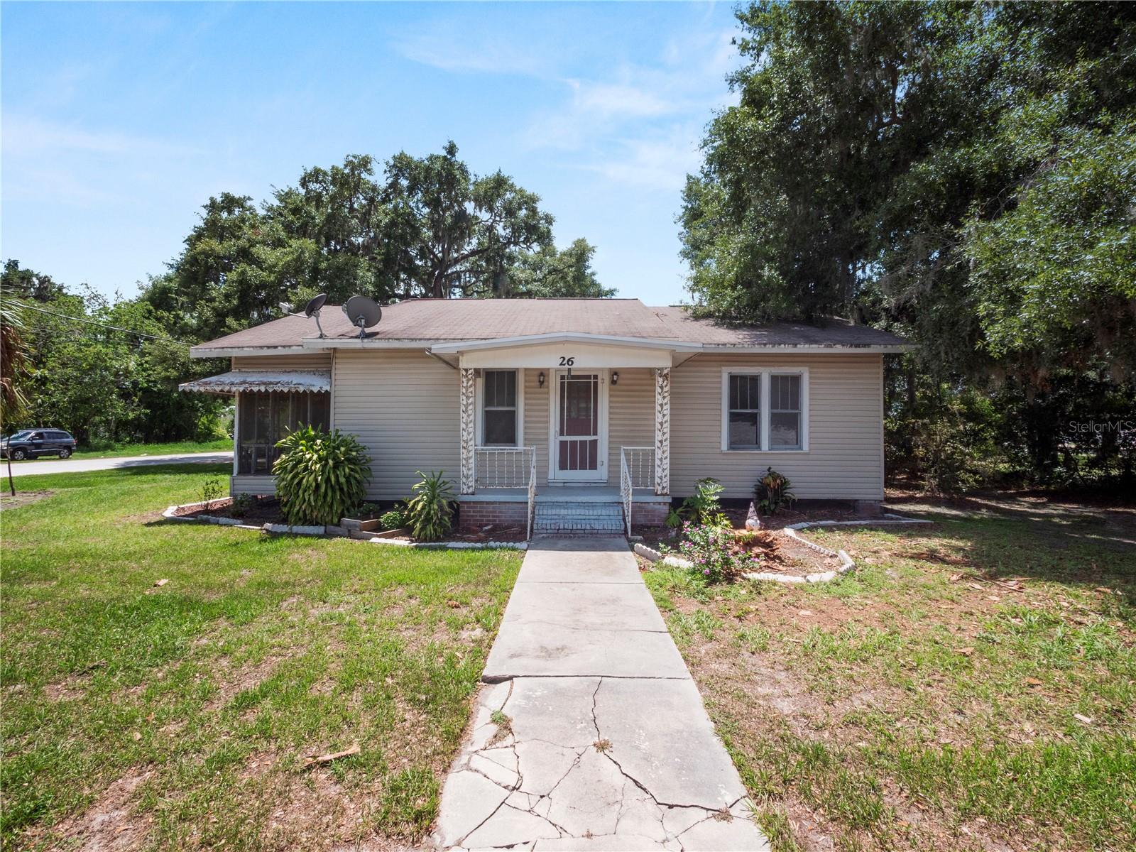 26 S LANIER AVE