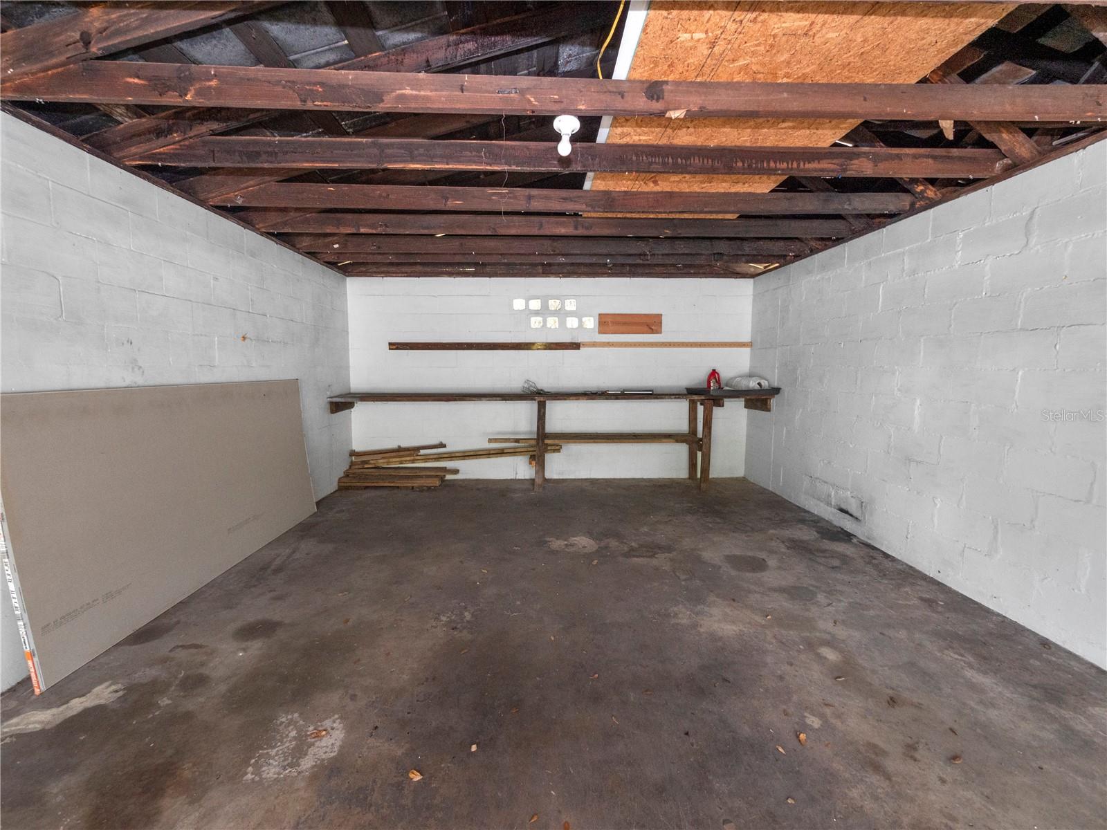 26 S LANIER AVE
